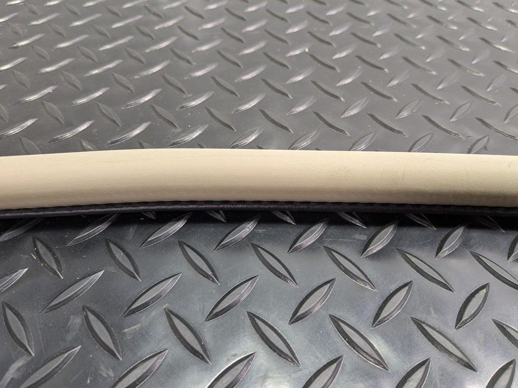 2005 - 2007 OEM NISSAN ARMADA REAR LEFT SIDE QUARTER WINDOW WEATHERSTRIP SEAL