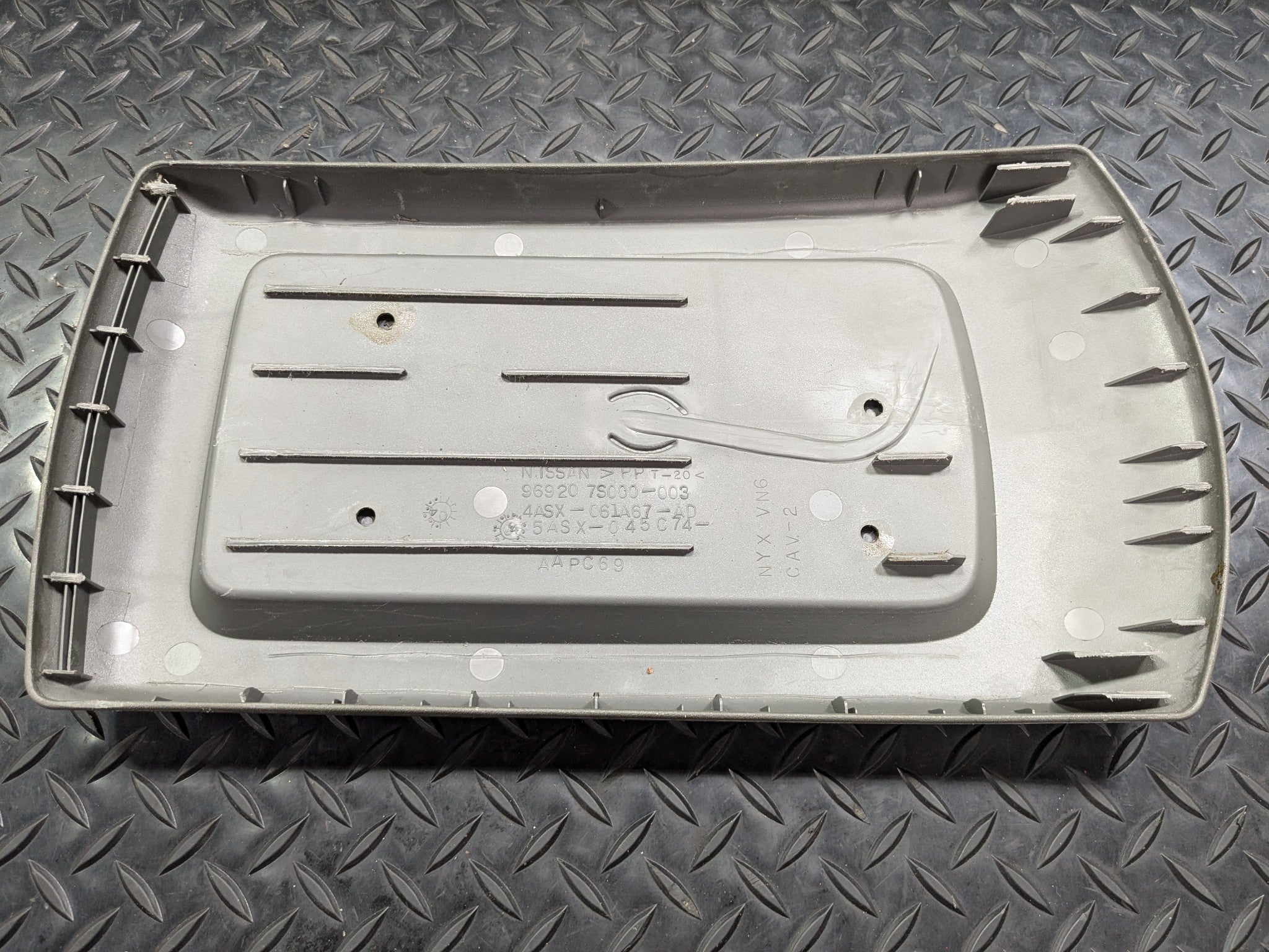 2005 - 2007 OEM NISSAN ARMADA FRONT LOWER CENTER FLOOR CONSOLE ARMREST ASSEMBLY