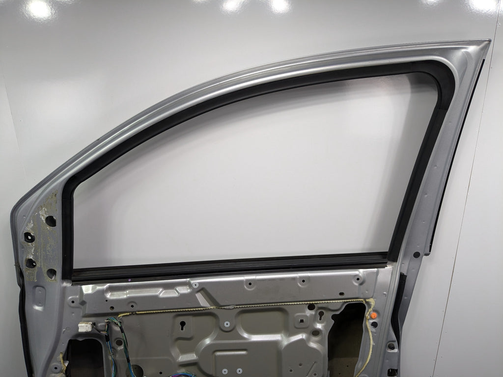 2005 - 2007 OEM NISSAN ARMADA FRONT RIGHT PASSENGER SIDE DOOR SHELL PANEL