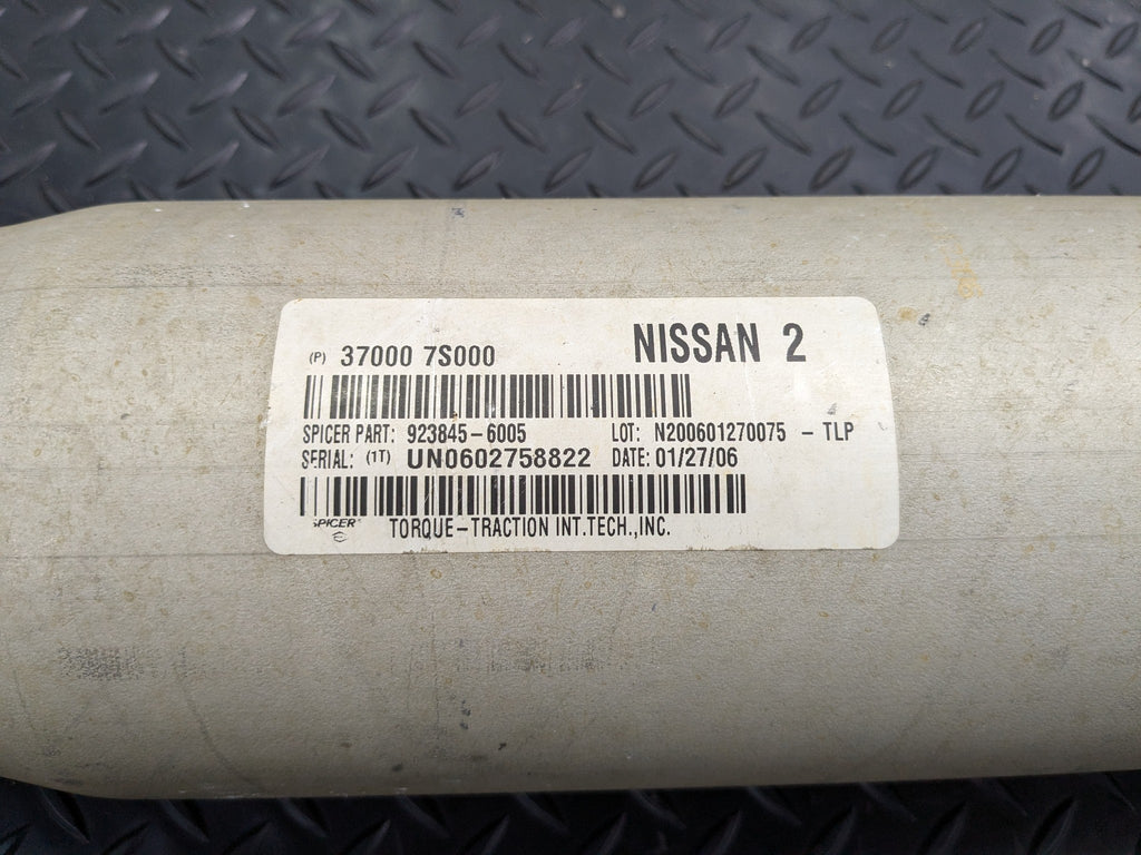 2005 - 2007 OEM NISSAN ARMADA REAR DRIVESHAFT CARDAN PROPELLER ASSEMBLY