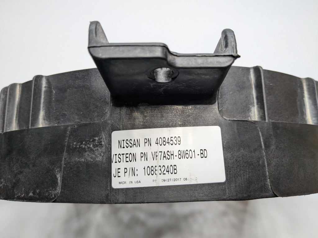 2005 - 2007 OEM NISSAN ARMADA RADIATOR FAN MOTOR FAN ASSEMBLY CONDENSER