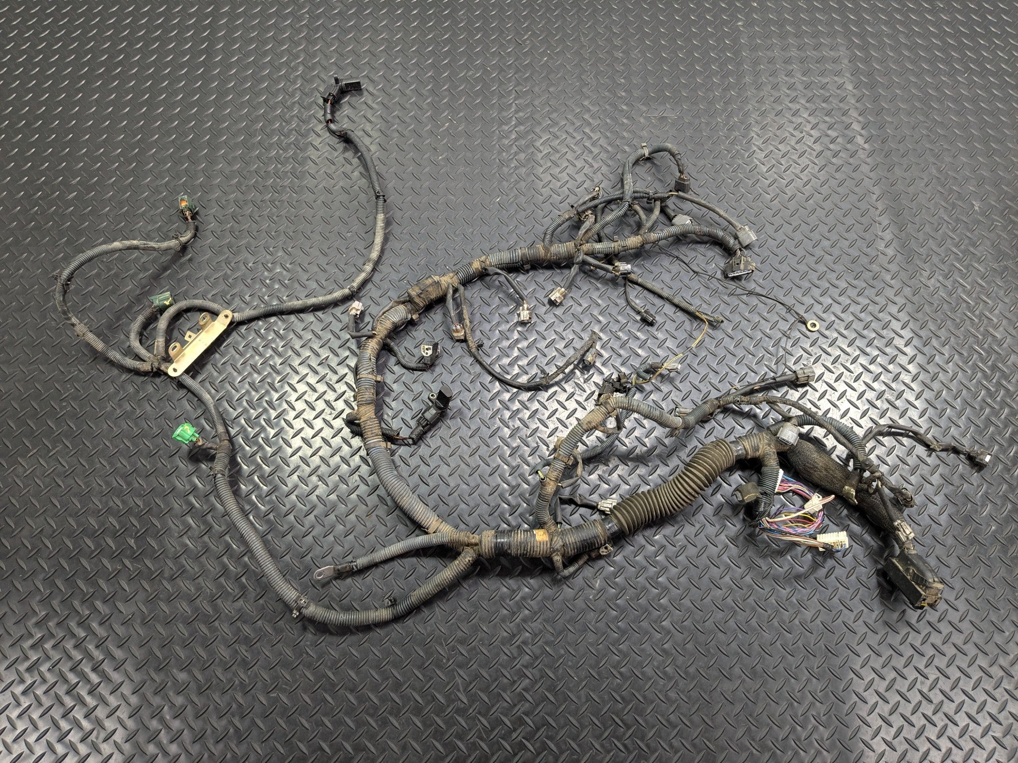 2005 - 2007 OEM NISSAN ARMADA ENGINE WIRE WIRING HARNESS