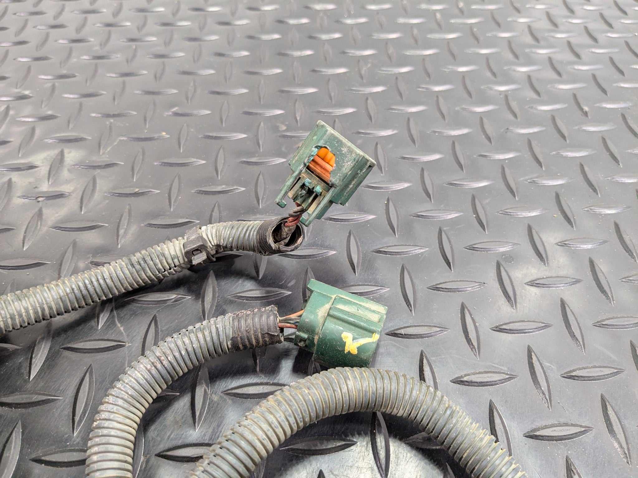 2005 - 2007 OEM NISSAN ARMADA ENGINE WIRE WIRING HARNESS