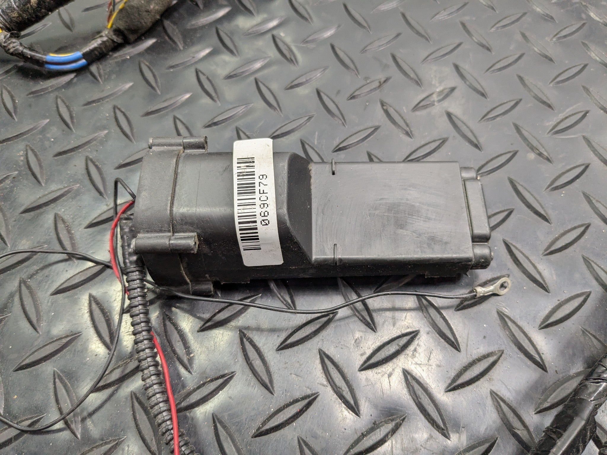 05 - 07 OEM NISSAN ARMADA RIGHT PASSENGER SIDE FLOOR BODY WIRE WIRING HARNESS