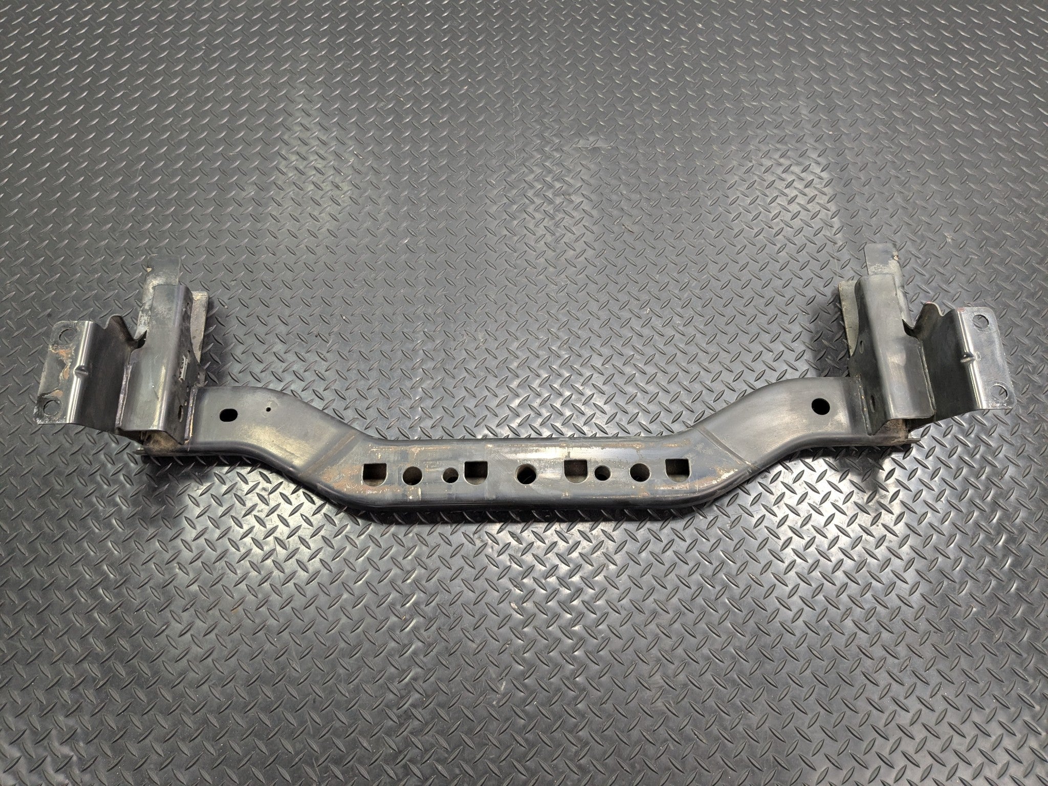 2005 - 2007 OEM NISSAN ARMADA REAR BUMPER REINFORCEMENT BAR