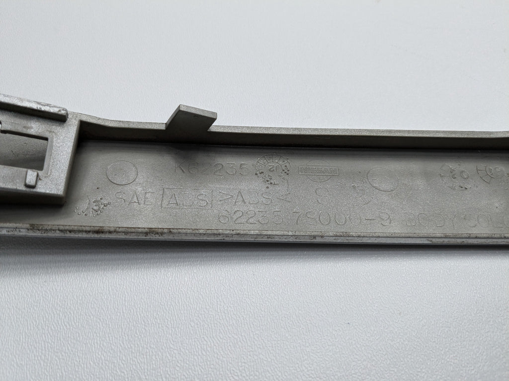 2005 - 2007 OEM NISSAN ARMADA FRONT LEFT SIDE BUMPER HEADLIGHT BODY MOLDING TRIM