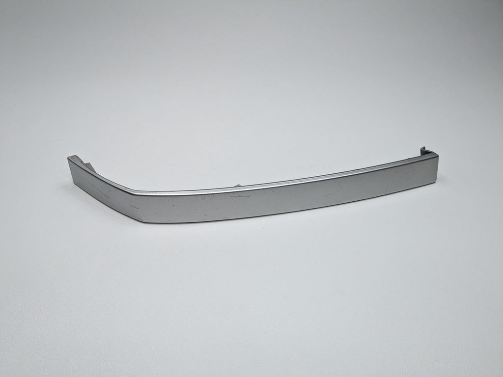 05 - 07 OEM NISSAN ARMADA FRONT RIGHT SIDE BUMPER HEADLIGHT BODY MOLDING TRIM