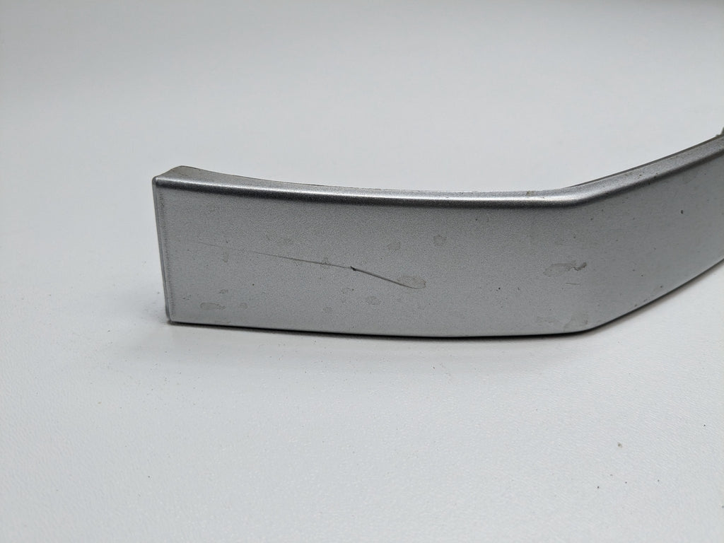 05 - 07 OEM NISSAN ARMADA FRONT RIGHT SIDE BUMPER HEADLIGHT BODY MOLDING TRIM