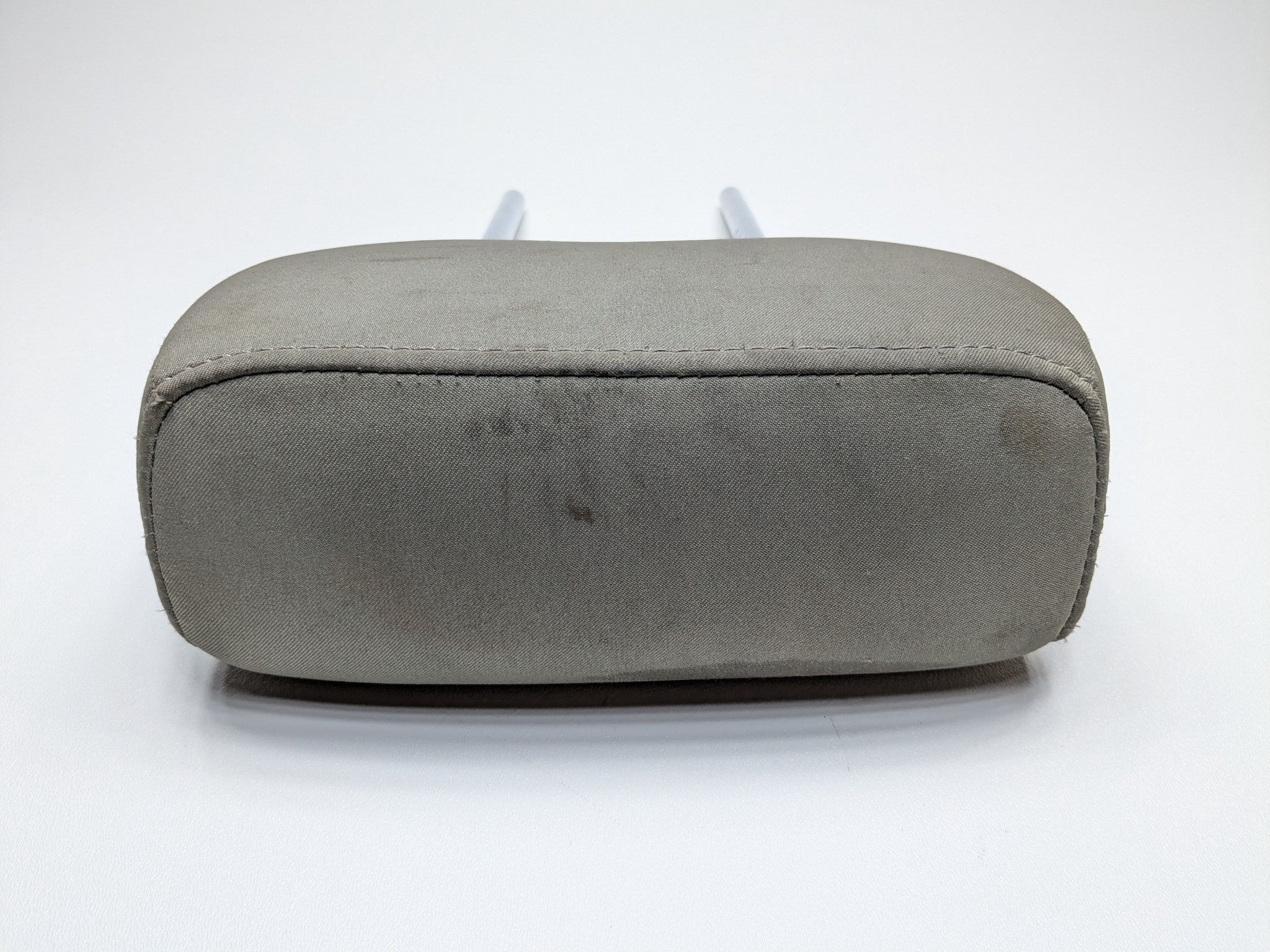 2005 - 2007 OEM NISSAN ARMADA THRID ROW RIGHT PASSENGER SIDE HEADREST GRAY CLOTH