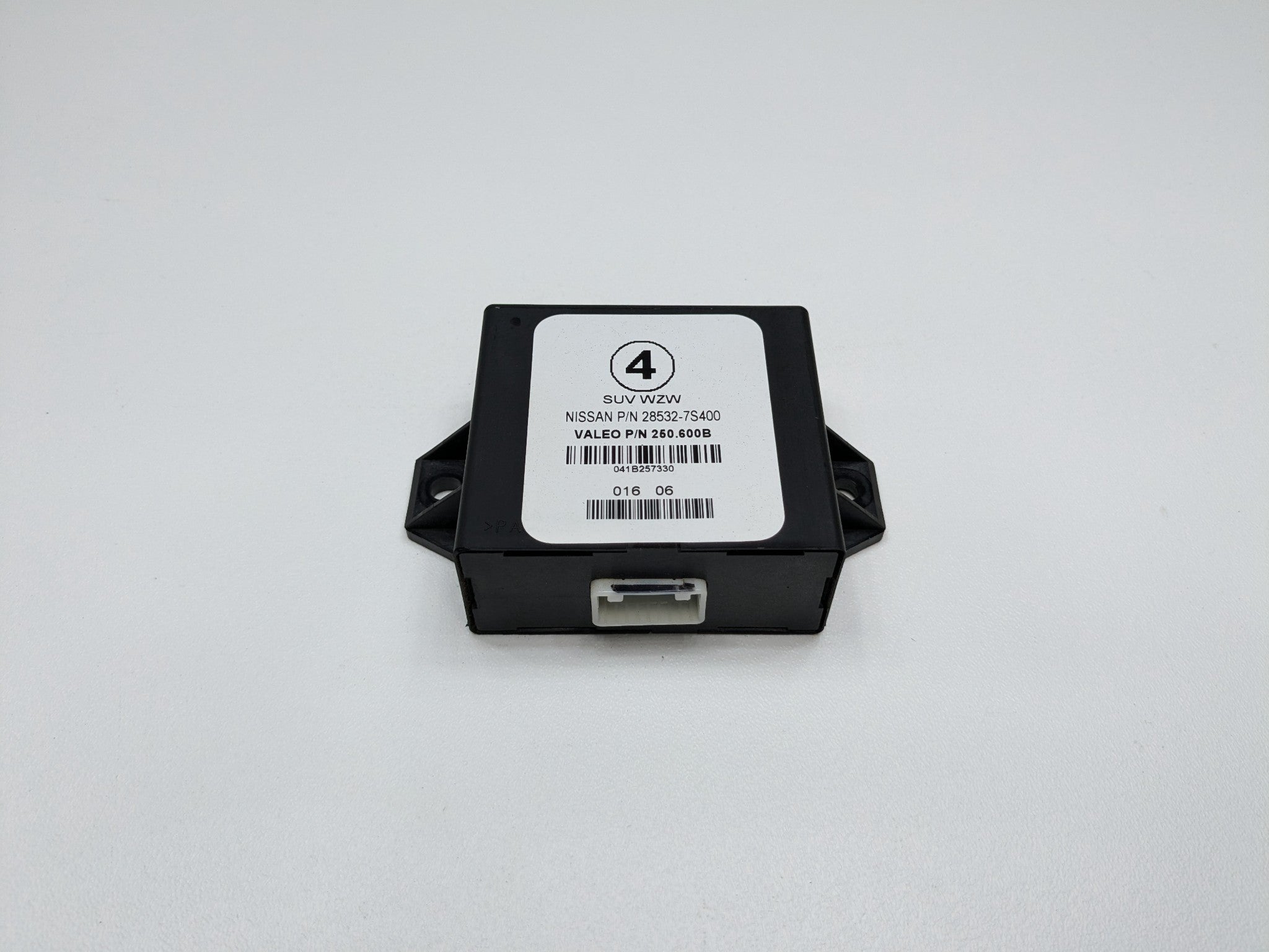 2005 - 2007 OEM NISSAN ARMADA DRIVER PARK ASSIST MODULE UNIT
