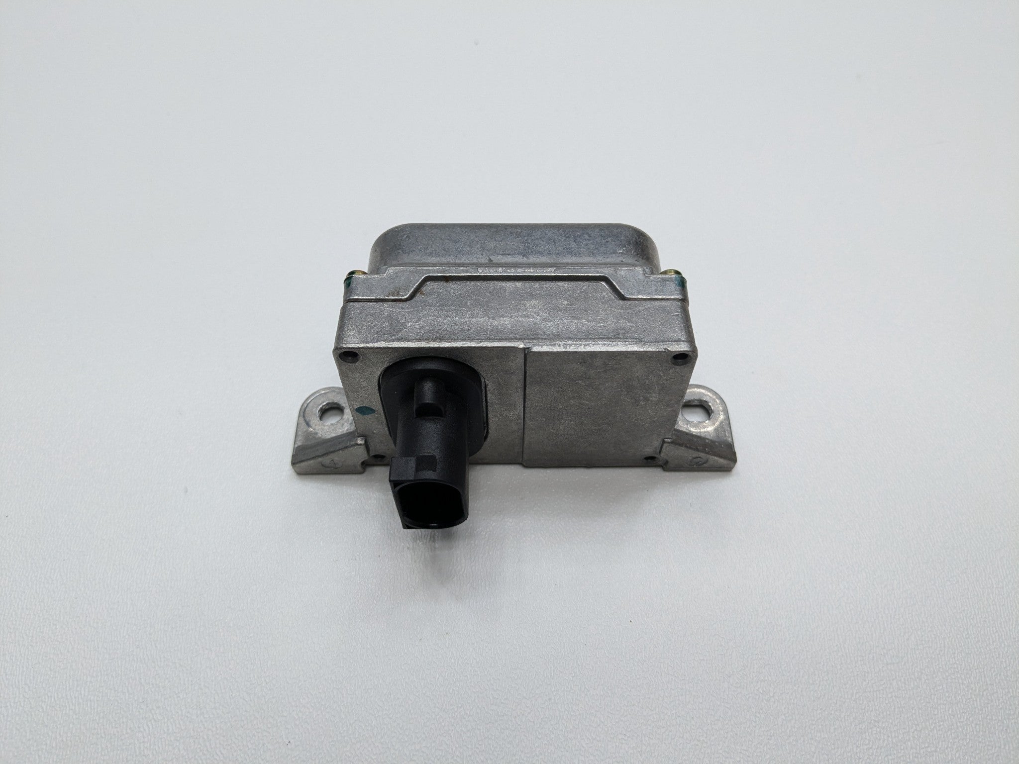 2005 - 2007 OEM NISSAN ARMADA YAW RATE SENSOR CONTROL MODULE UNIT