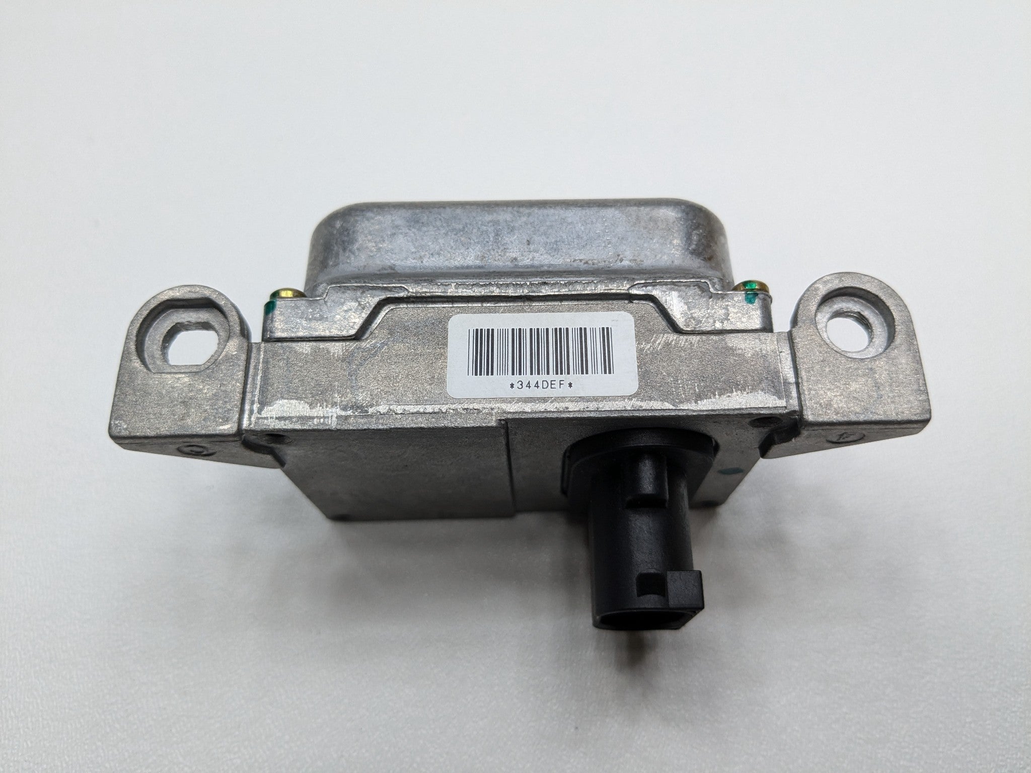 2005 - 2007 OEM NISSAN ARMADA YAW RATE SENSOR CONTROL MODULE UNIT