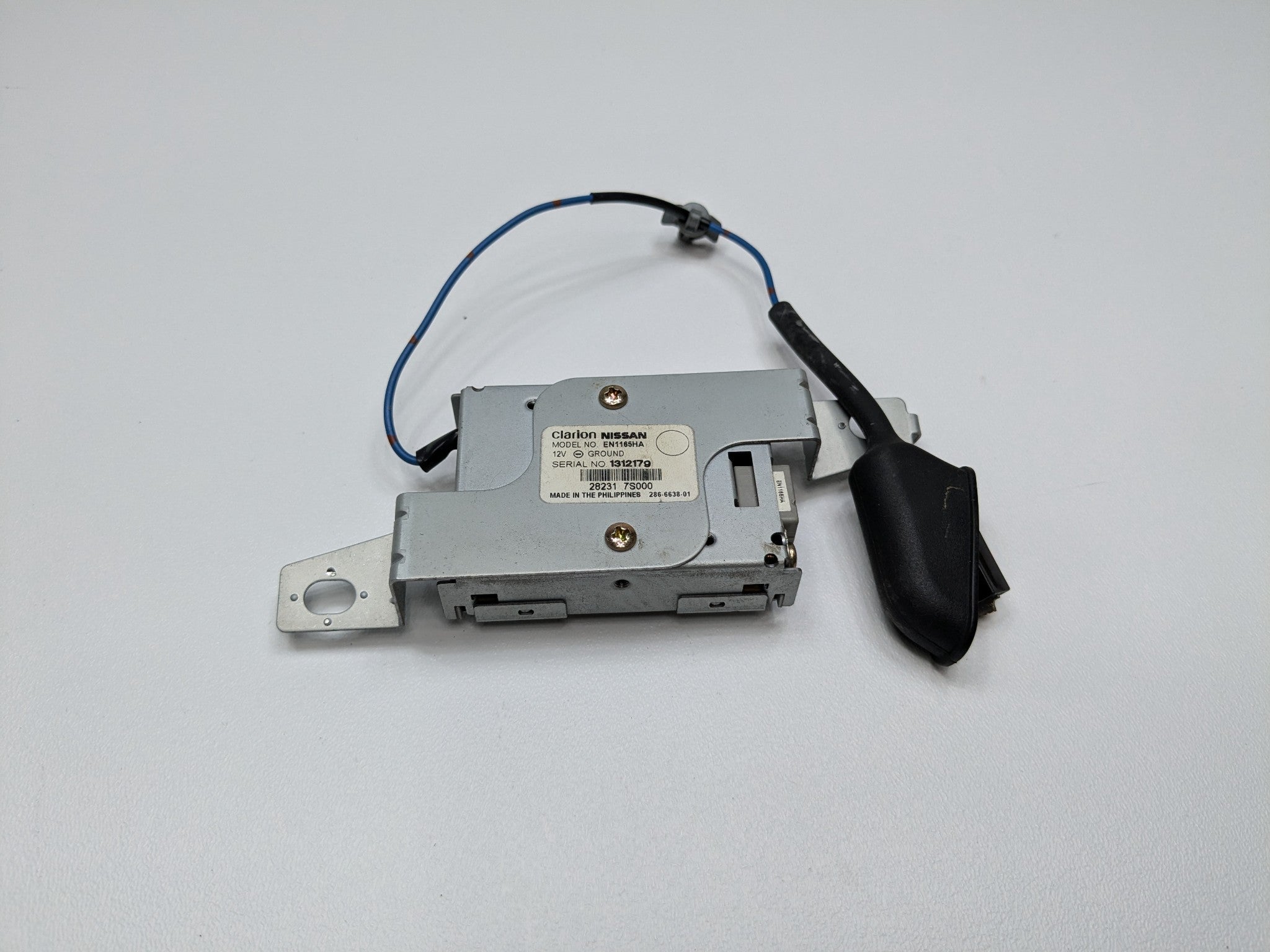 2005 - 2007 OEM NISSAN ARMADA RADIO ANTENNA AMPLIFIER MODULE