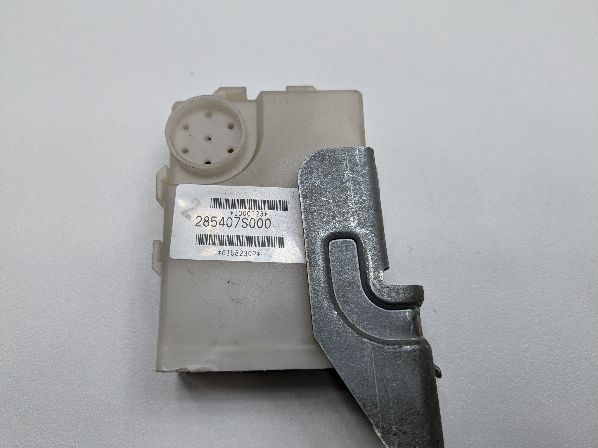 2005 - 2007 OEM NISSAN ARMADA TRANSMISSION SHIFT LOCK CONTROL MODULE UNIT