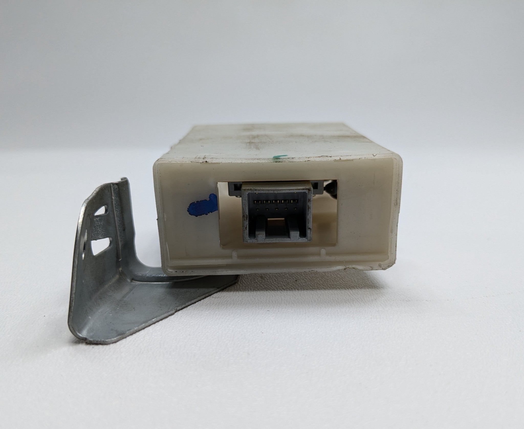 2005 - 2007 OEM NISSAN ARMADA TRANSMISSION SHIFT LOCK CONTROL MODULE UNIT