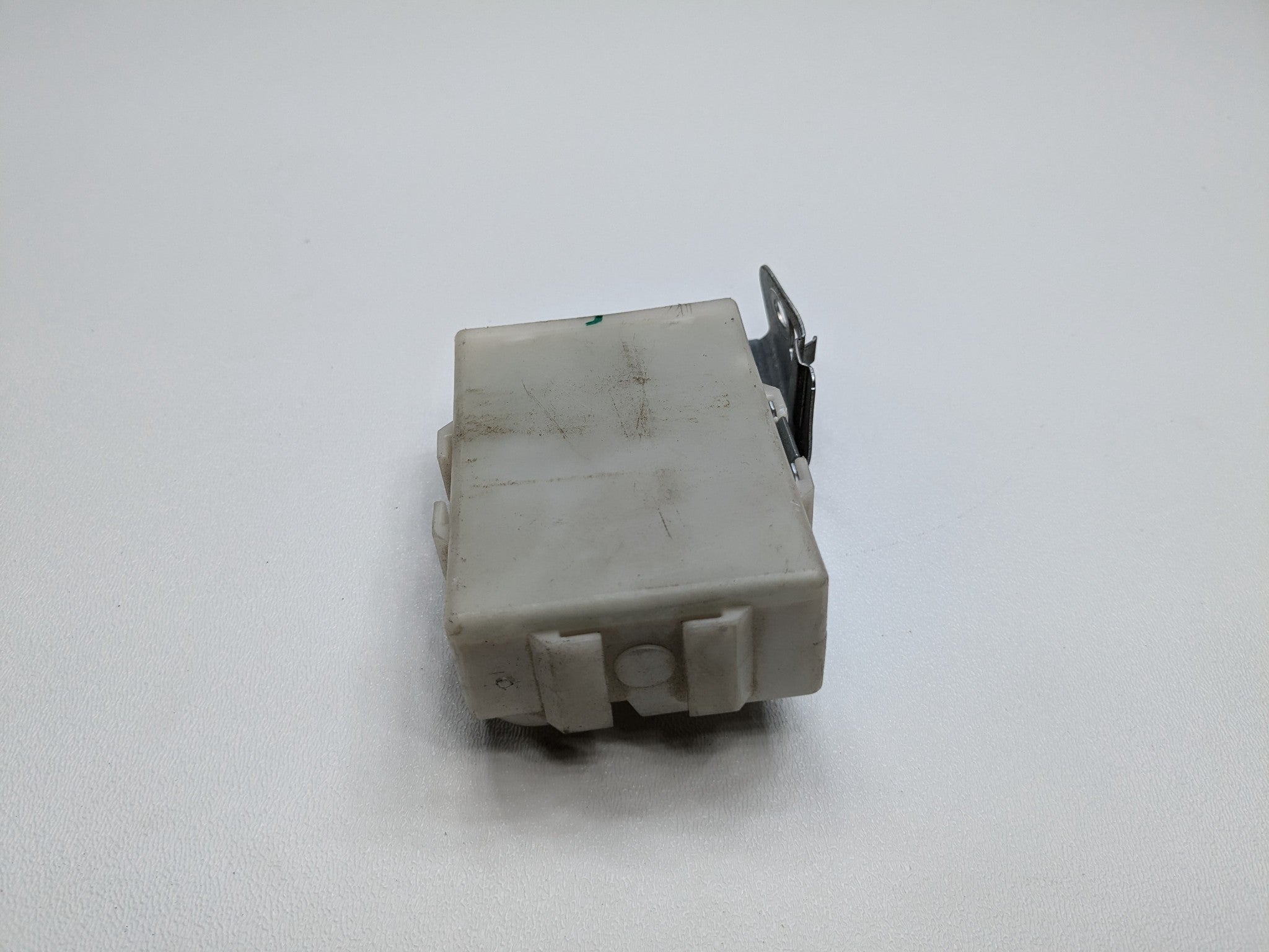 2005 - 2007 OEM NISSAN ARMADA TRANSMISSION SHIFT LOCK CONTROL MODULE UNIT