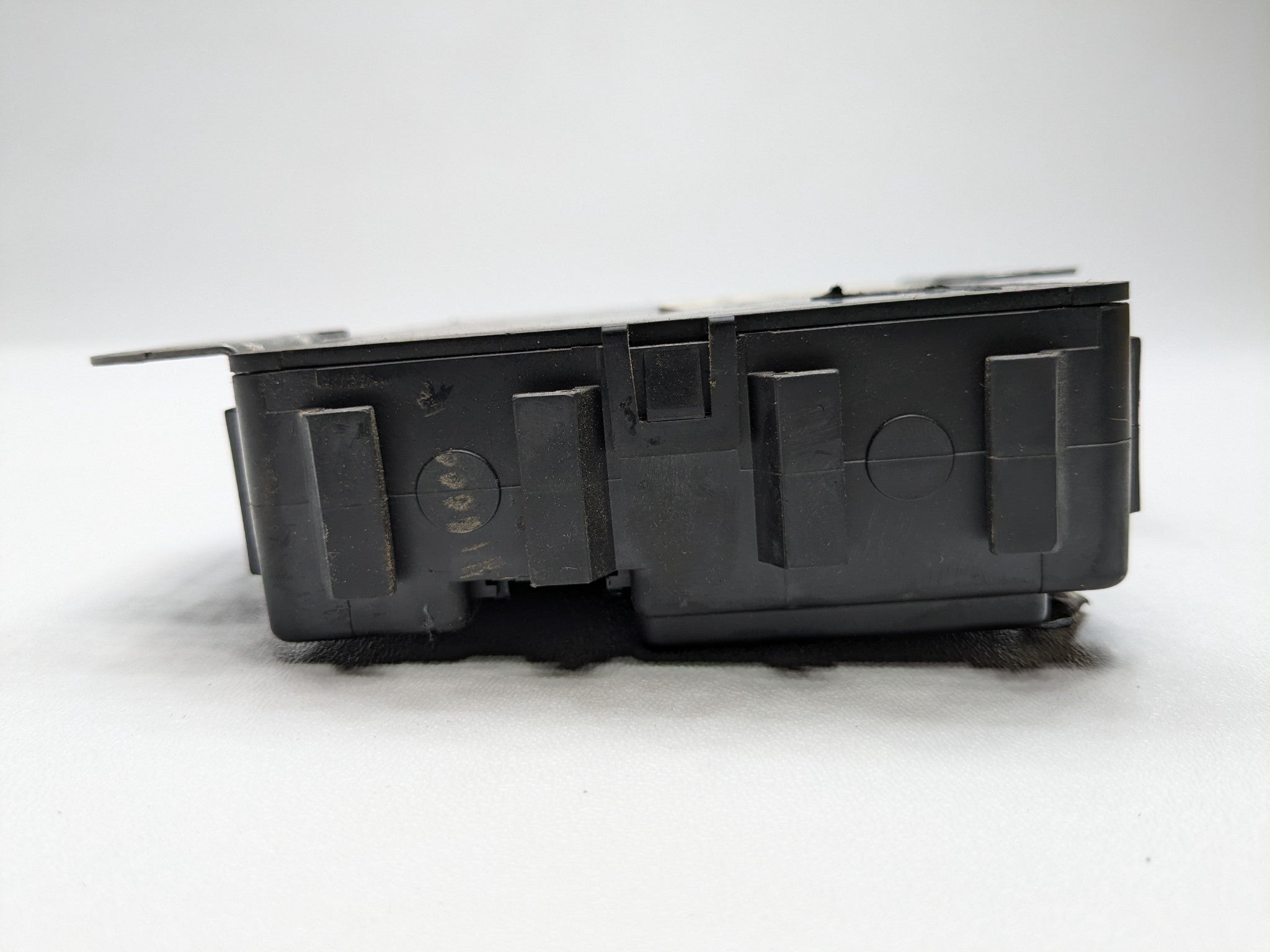 2005 - 2007 OEM NISSAN ARMADA BCM BODY COMPUTER CONTROL MODULE UNIT