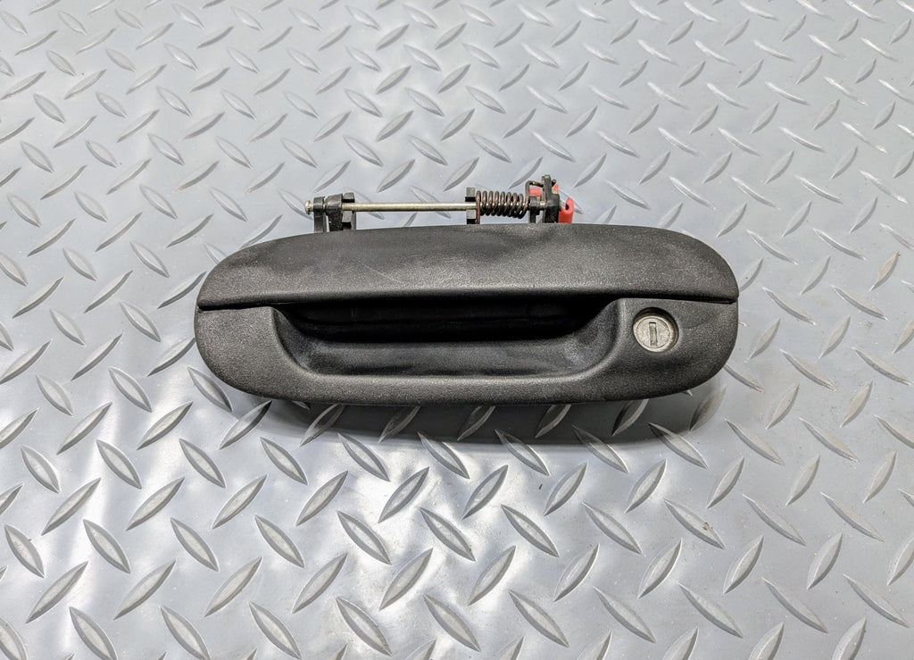05 - 07 OEM CHEVROLET TRAILBLAZER FRONT LEFT DRIVER SIDE EXTERIOR DOOR HANDLE