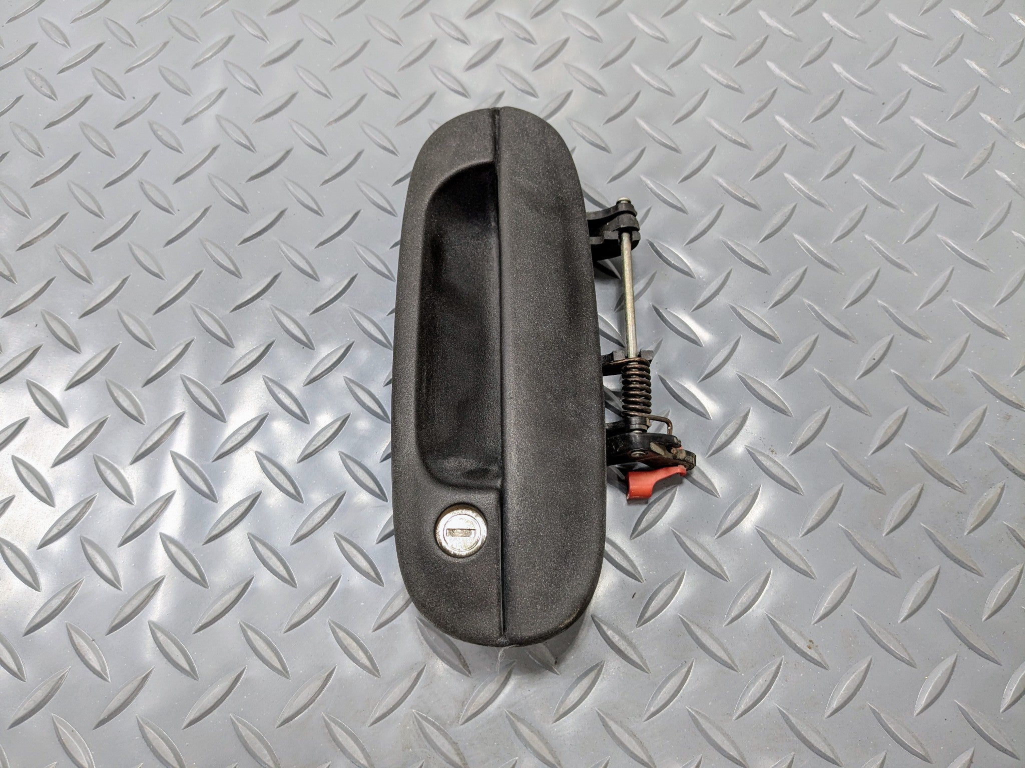 05 - 07 OEM CHEVROLET TRAILBLAZER FRONT LEFT DRIVER SIDE EXTERIOR DOOR HANDLE