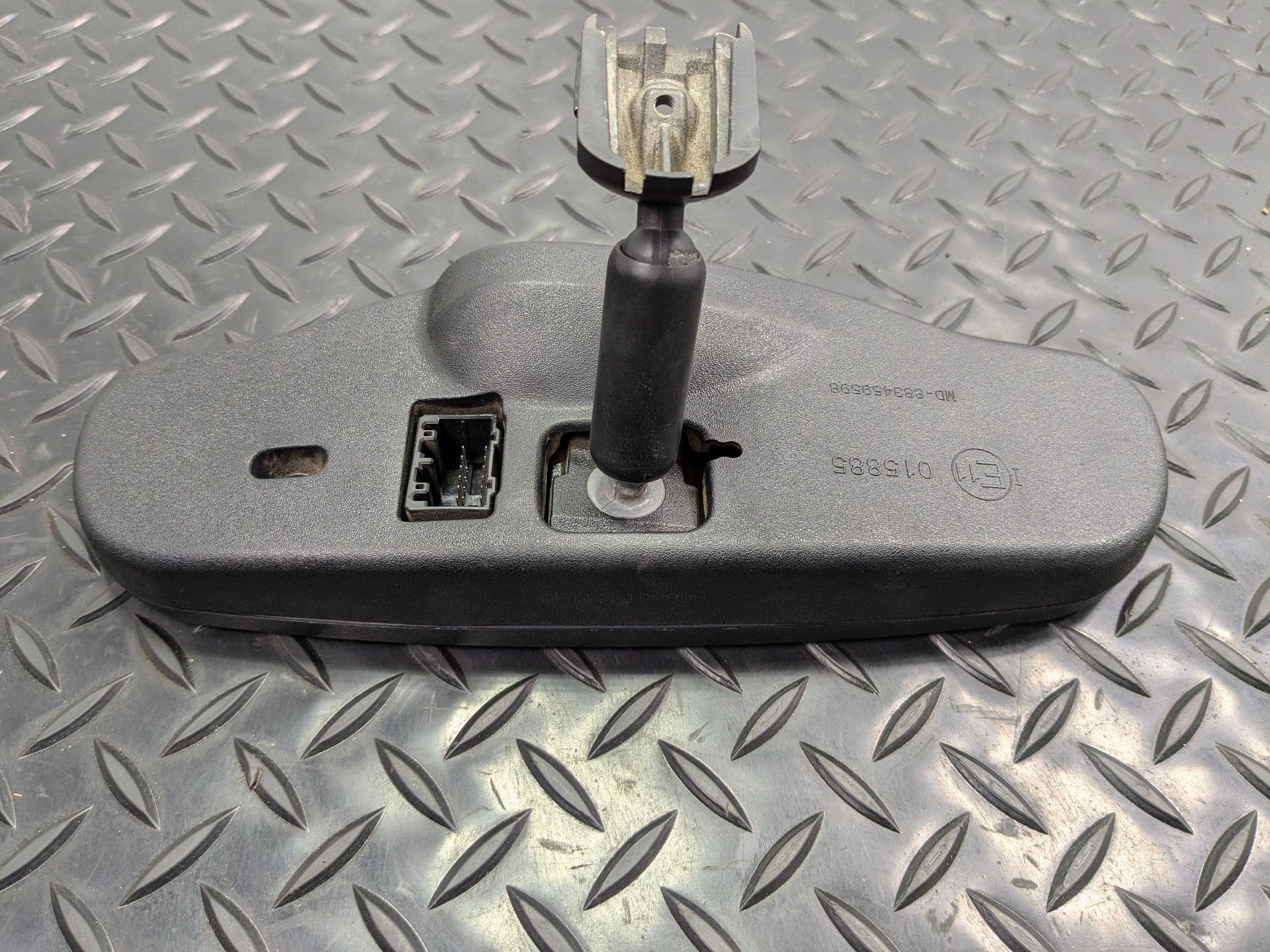 05 - 07 OEM CHEVROLET TRAILBLAZER INTERIOR UPPER ROOF REAR VIEW MIRROR ASSEMBLY