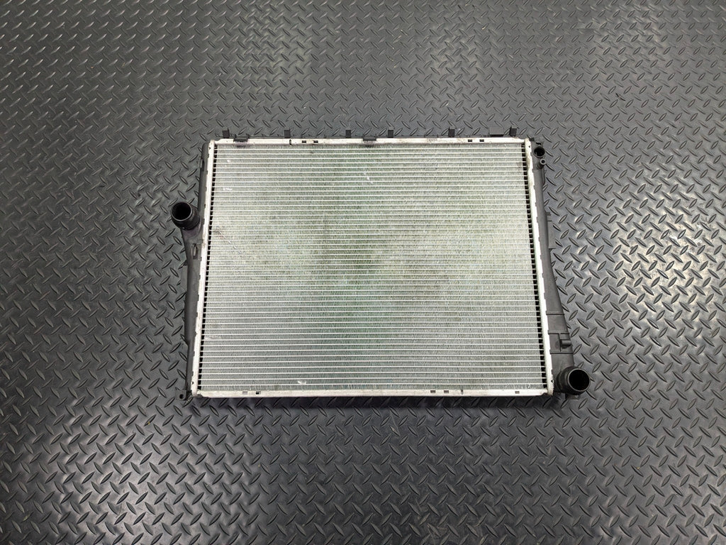 2013 - 2019 OEM HYUNDAI SANTA FE ENGINE COOLANT COOLING RADIATOR