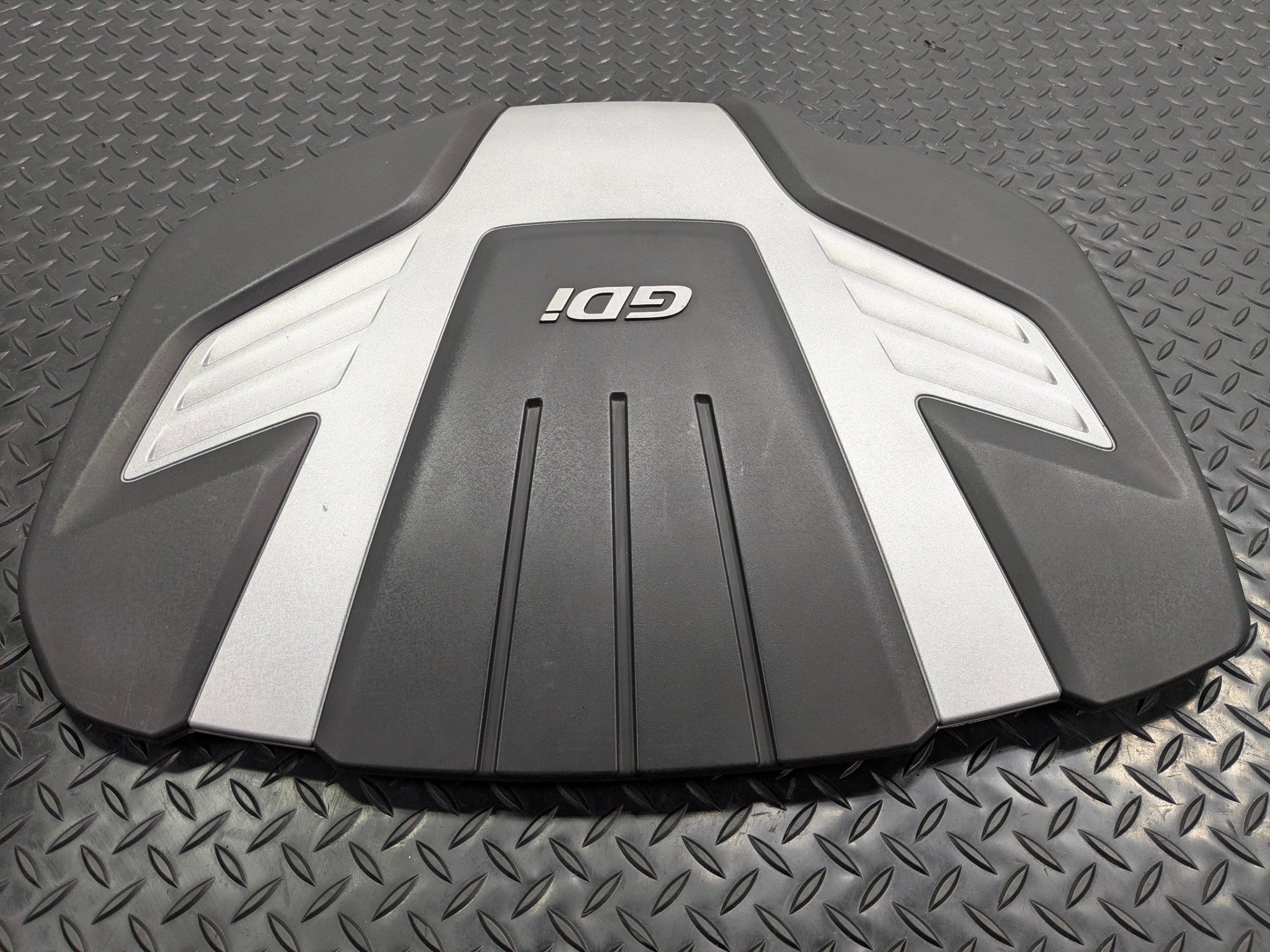 2013 - 2019 OEM HYUNDAI SANTA FE GDI ENGINE MOTOR COVER