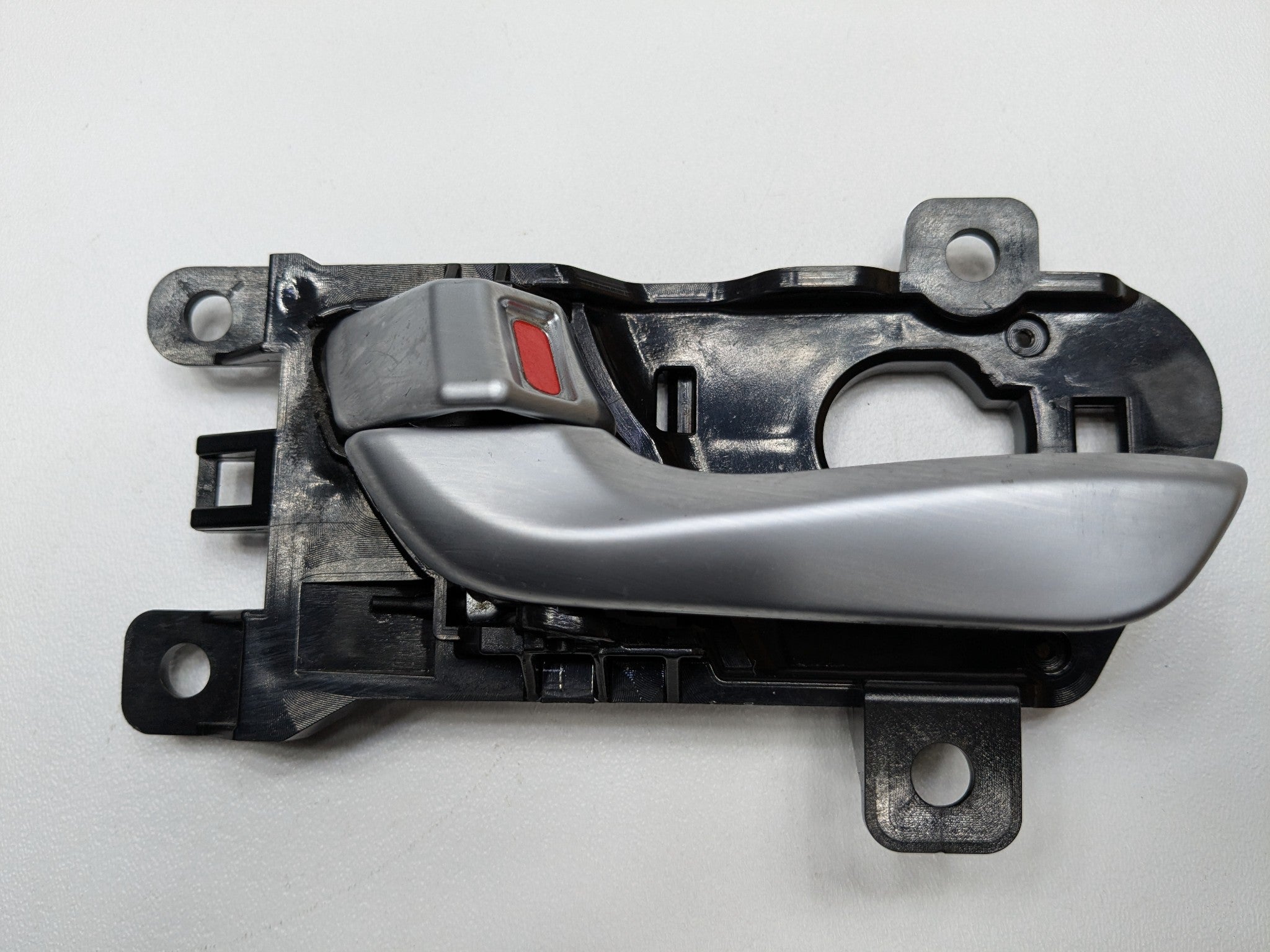 2013 - 2019 OEM HYUNDAI SANTA FE REAR RIGHT PASSENGER SIDE INTERIOR DOOR HANDLE