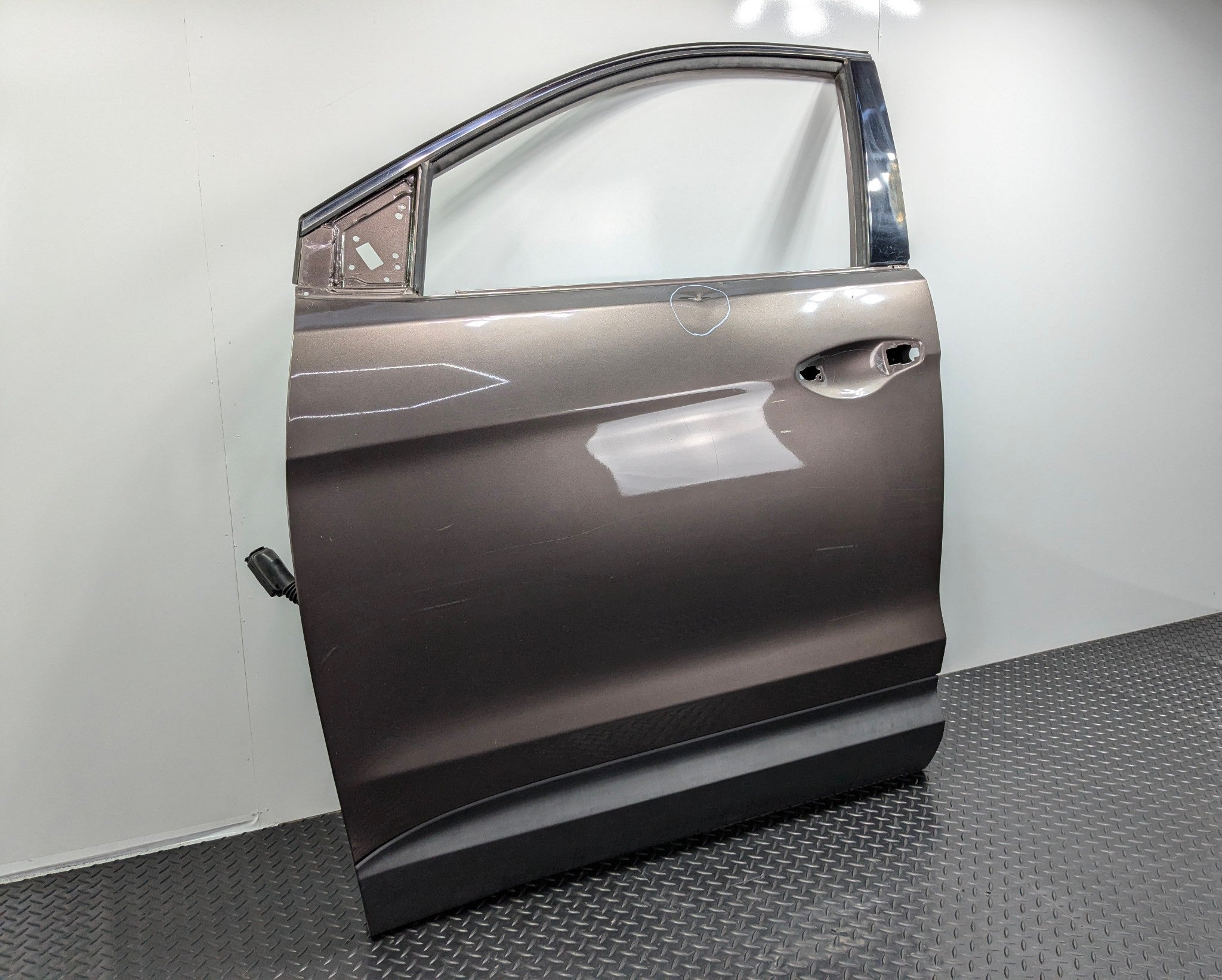 2013 - 2019 OEM HYUNDAI SANTA FE FRONT LEFT DRIVER SIDE DOOR SHELL PANEL N9N
