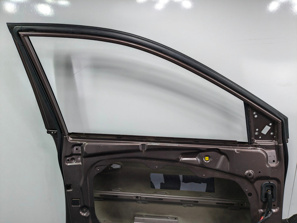 2013 - 2019 OEM HYUNDAI SANTA FE FRONT LEFT DRIVER SIDE DOOR SHELL PANEL N9N