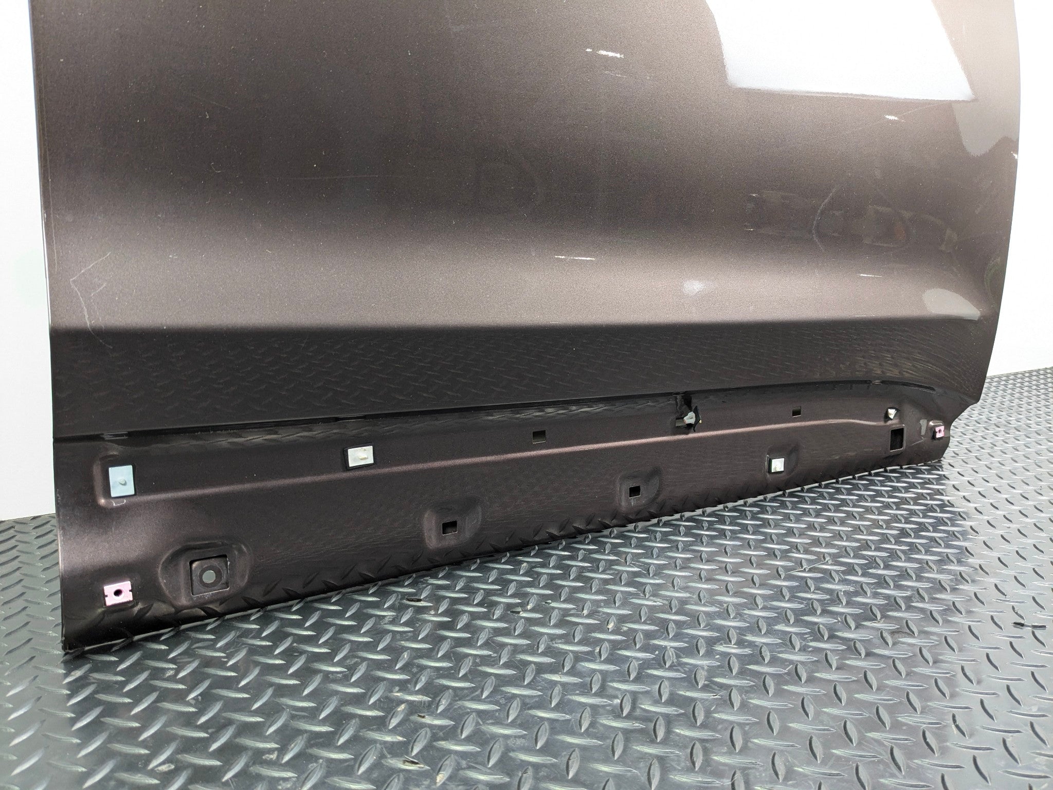 2013 - 2019 OEM HYUNDAI SANTA FE FRONT RIGHT PASSENGER SIDE DOOR SHELL PANEL N9N