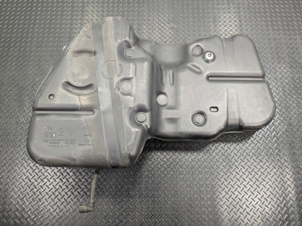 2013 - 2019 OEM HYUNDAI SANTA FE REAR FUEL TANK RESERVOIR ASSEMBLY