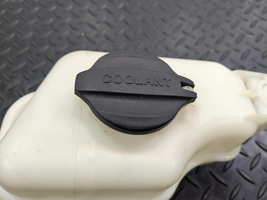 2013 - 2019 OEM HYUNDAI SANTA FE RADIATOR COOLANT OVERFLOW BOTTLE RESERVOIR