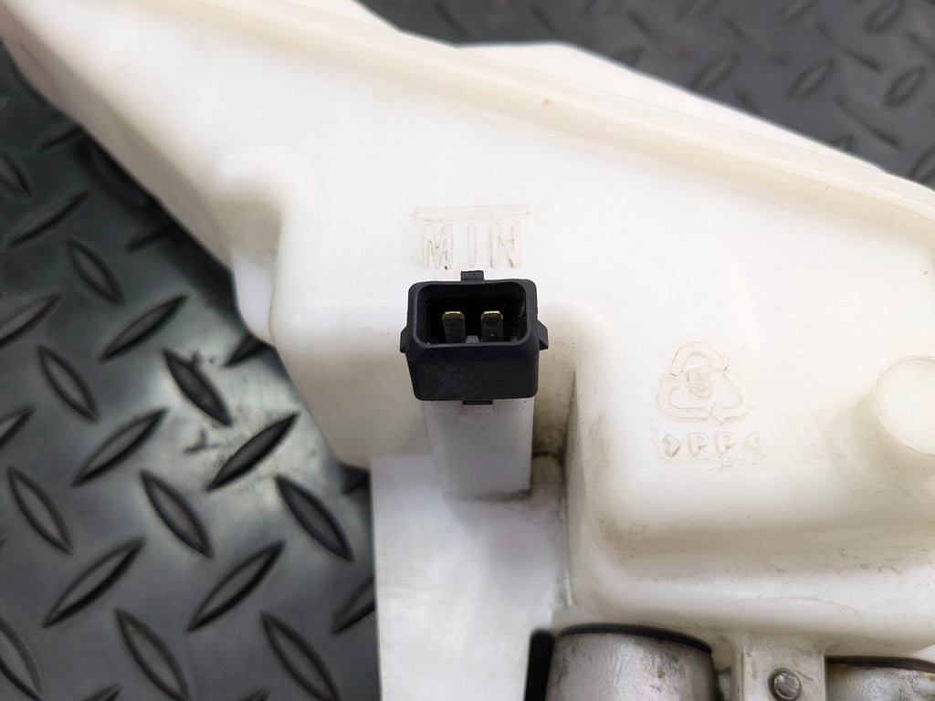 2013 - 2019 OEM HYUNDAI SANTA FE BRAKE MASTER CYLINDER