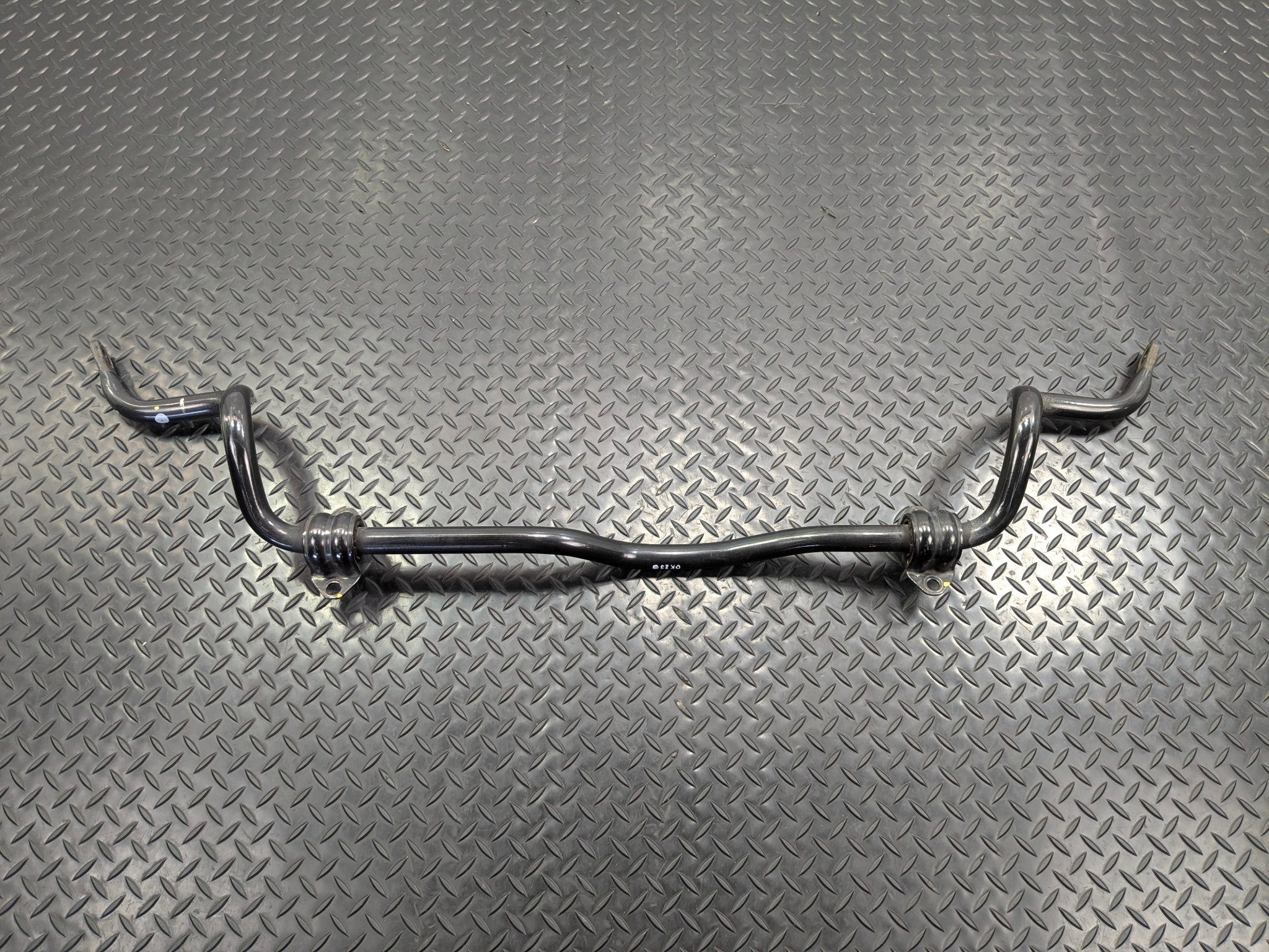 2013 - 2019 OEM HYUNDAI SANTA FE FRONT STABILIZER SUSPENSION ANTI-ROLL SWAY BAR