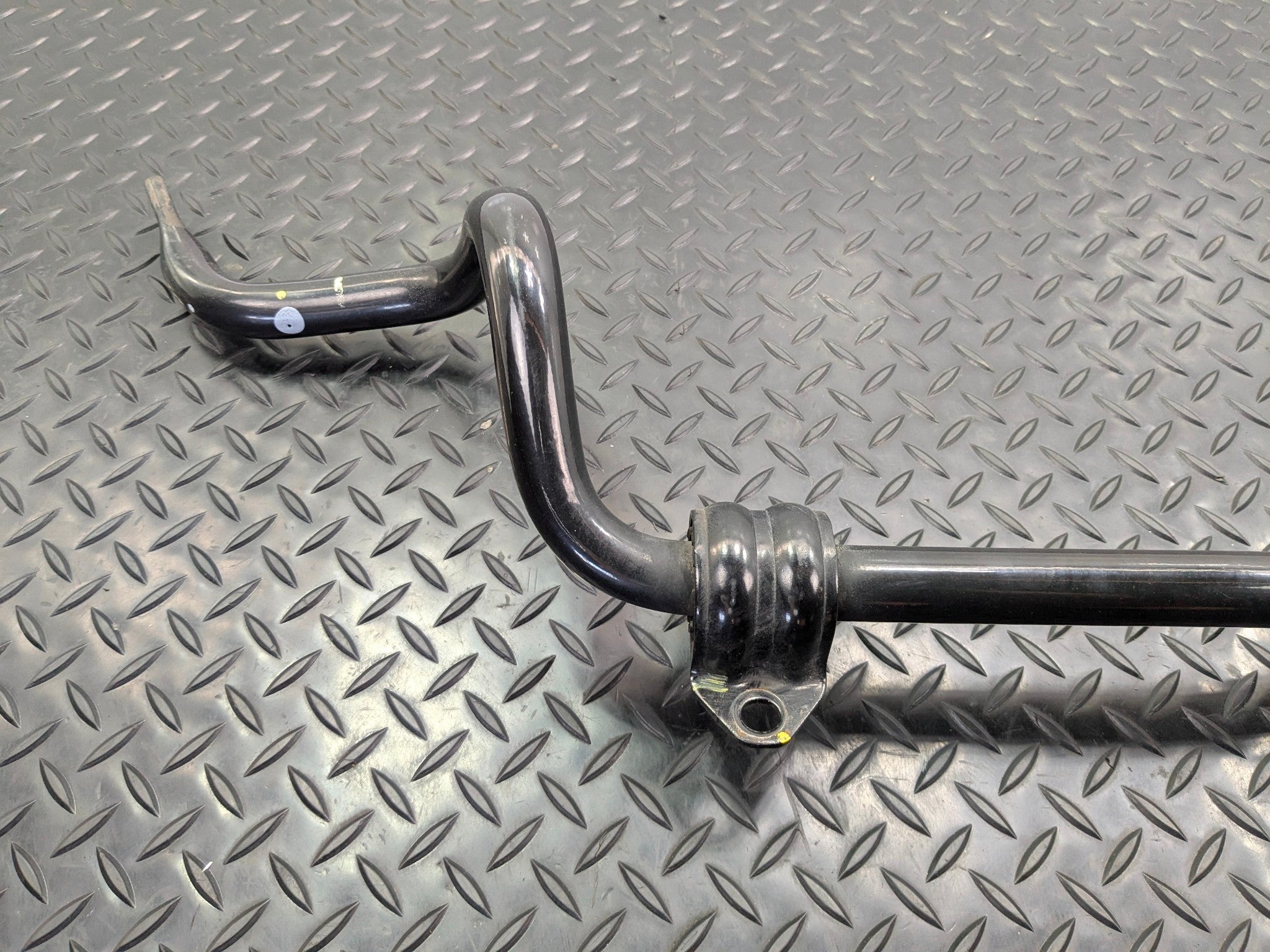 2013 - 2019 OEM HYUNDAI SANTA FE FRONT STABILIZER SUSPENSION ANTI-ROLL SWAY BAR