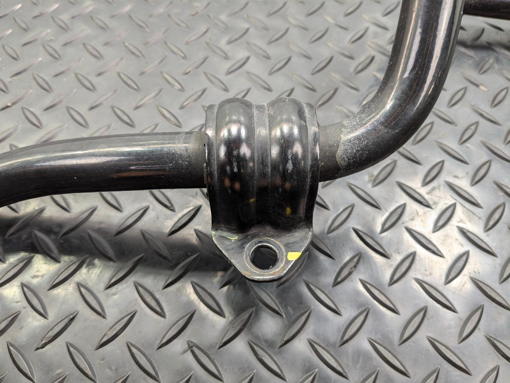 2013 - 2019 OEM HYUNDAI SANTA FE FRONT STABILIZER SUSPENSION ANTI-ROLL SWAY BAR