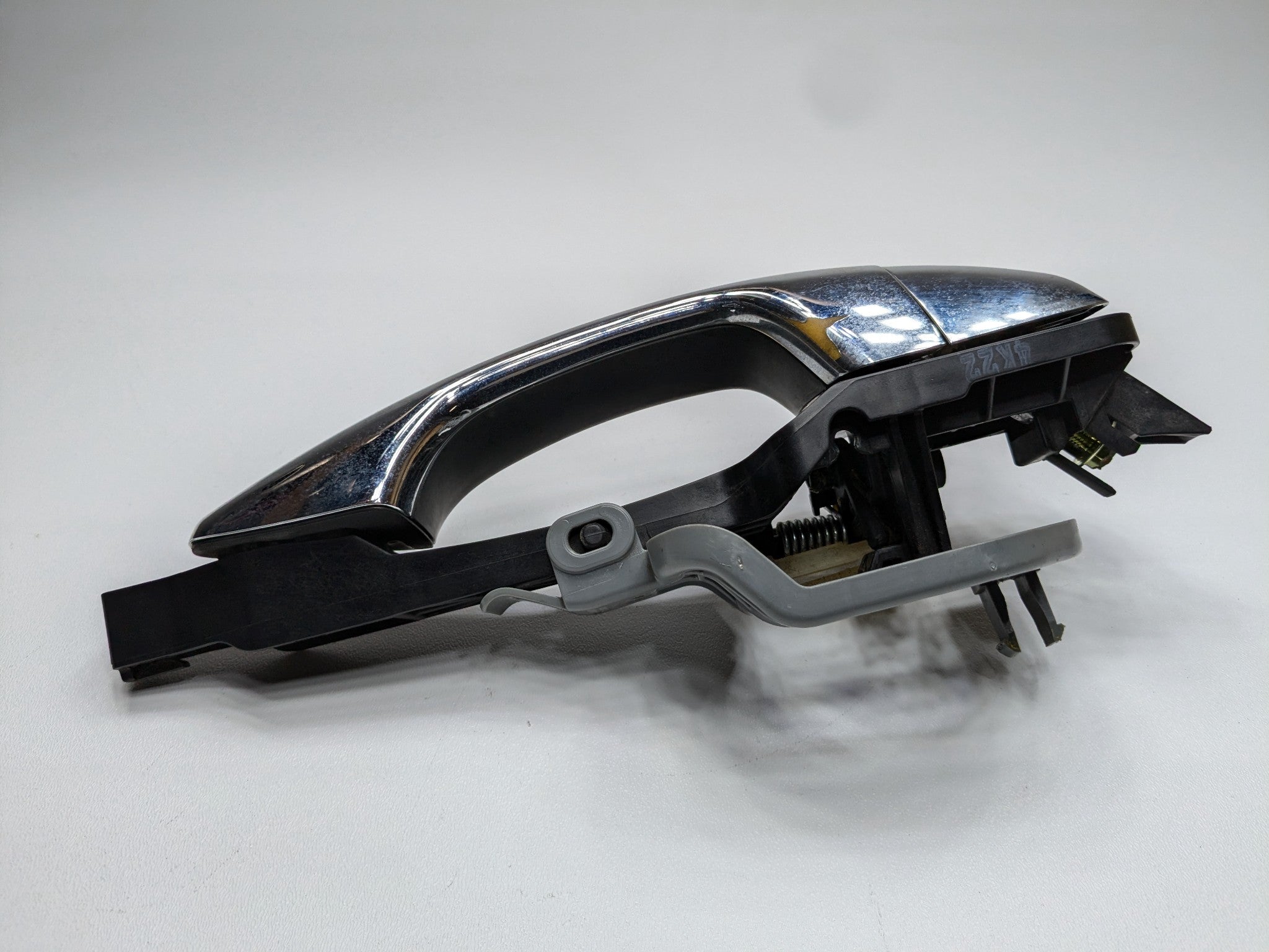 2013 - 2019 OEM HYUNDAI SANTA FE REAR RIGHT PASSENGER SIDE EXTERIOR DOOR HANDLE