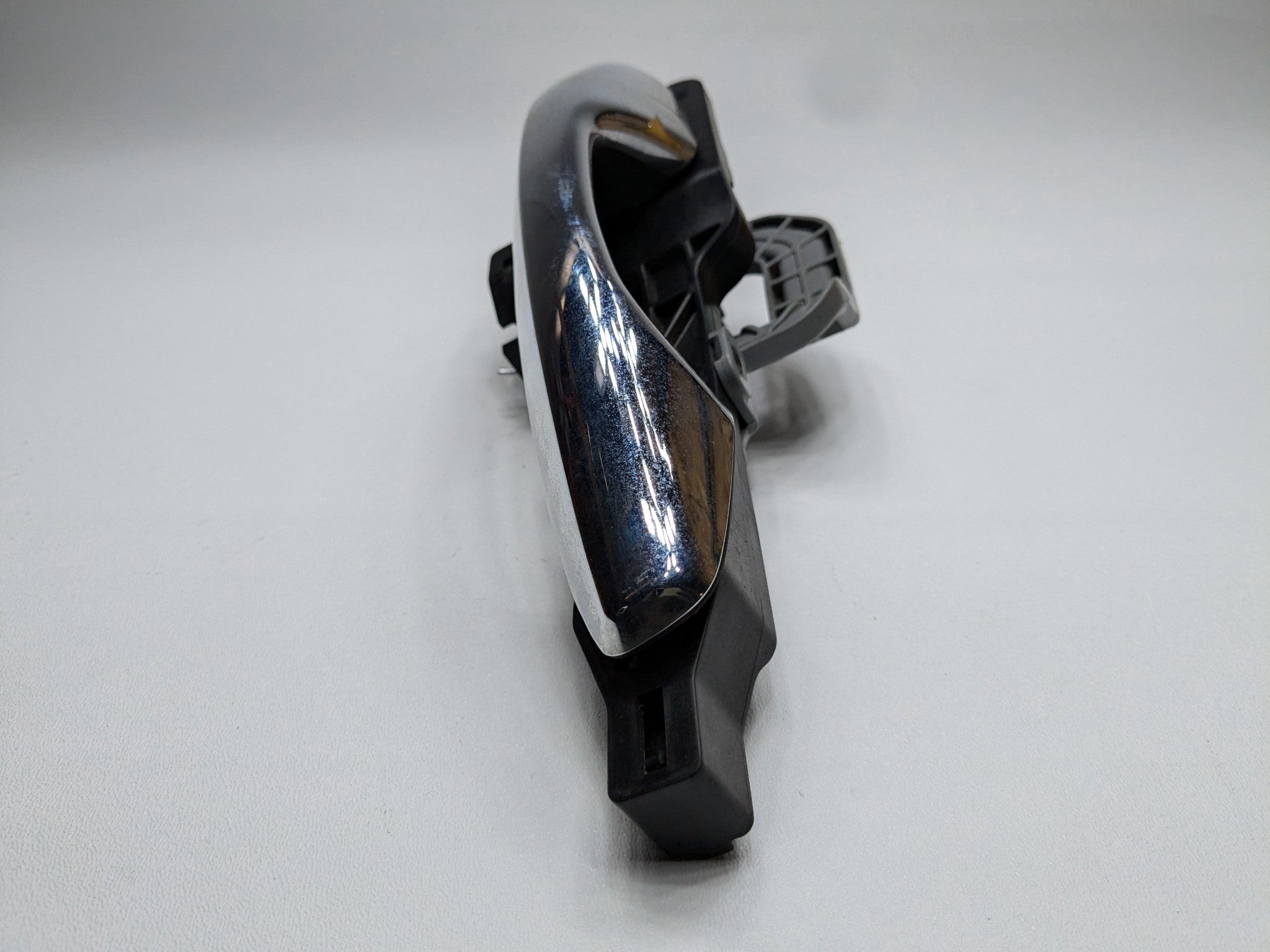 2013 - 2019 OEM HYUNDAI SANTA FE REAR RIGHT PASSENGER SIDE EXTERIOR DOOR HANDLE