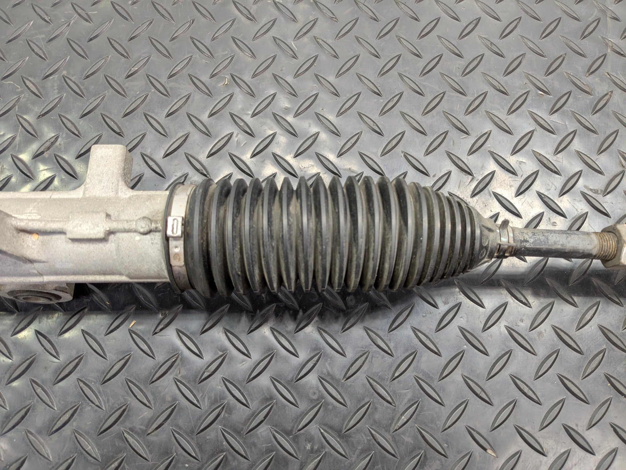 2013 - 2019 OEM HYUNDAI SANTA FE STEERING GEAR POWER RACK WITH PINION