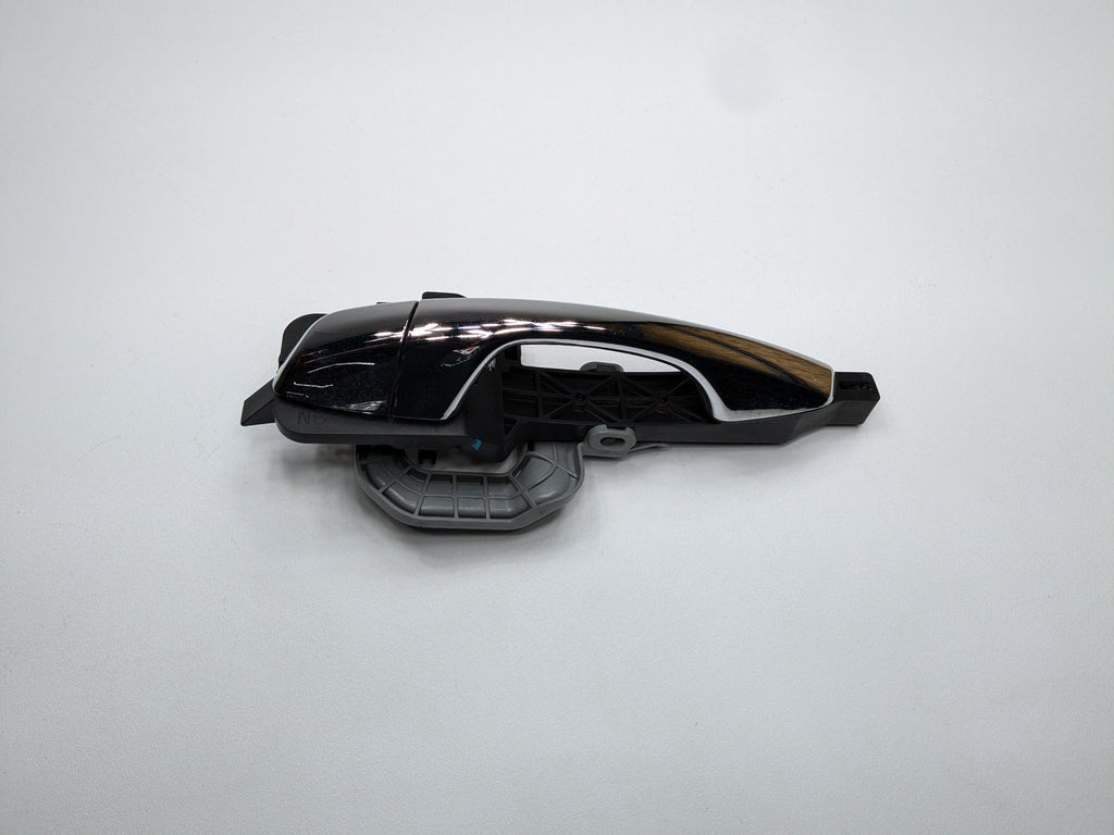 2013 - 2019 OEM HYUNDAI SANTA FE REAR LEFT DRIVER SIDE EXTERIOR DOOR HANDLE