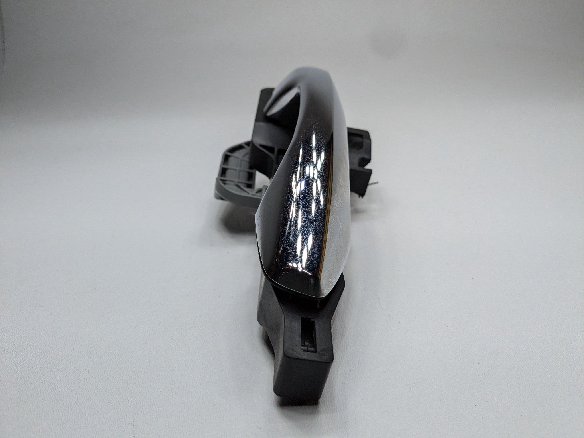 2013 - 2019 OEM HYUNDAI SANTA FE REAR LEFT DRIVER SIDE EXTERIOR DOOR HANDLE