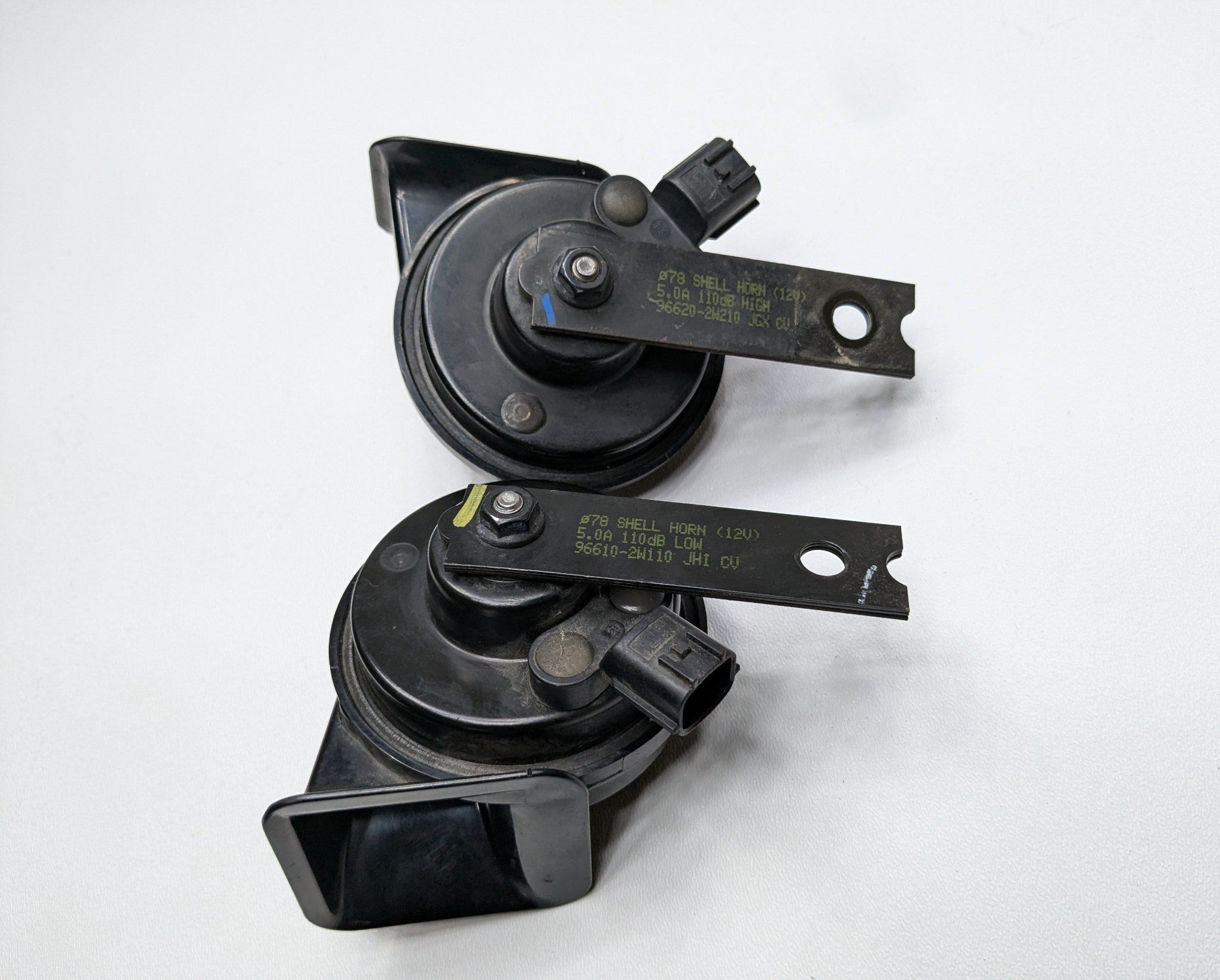 2013 - 2019 OEM HYUNDAI SANTA FE HIGH AND LOW NOTE TONE SAFETY HORN SET