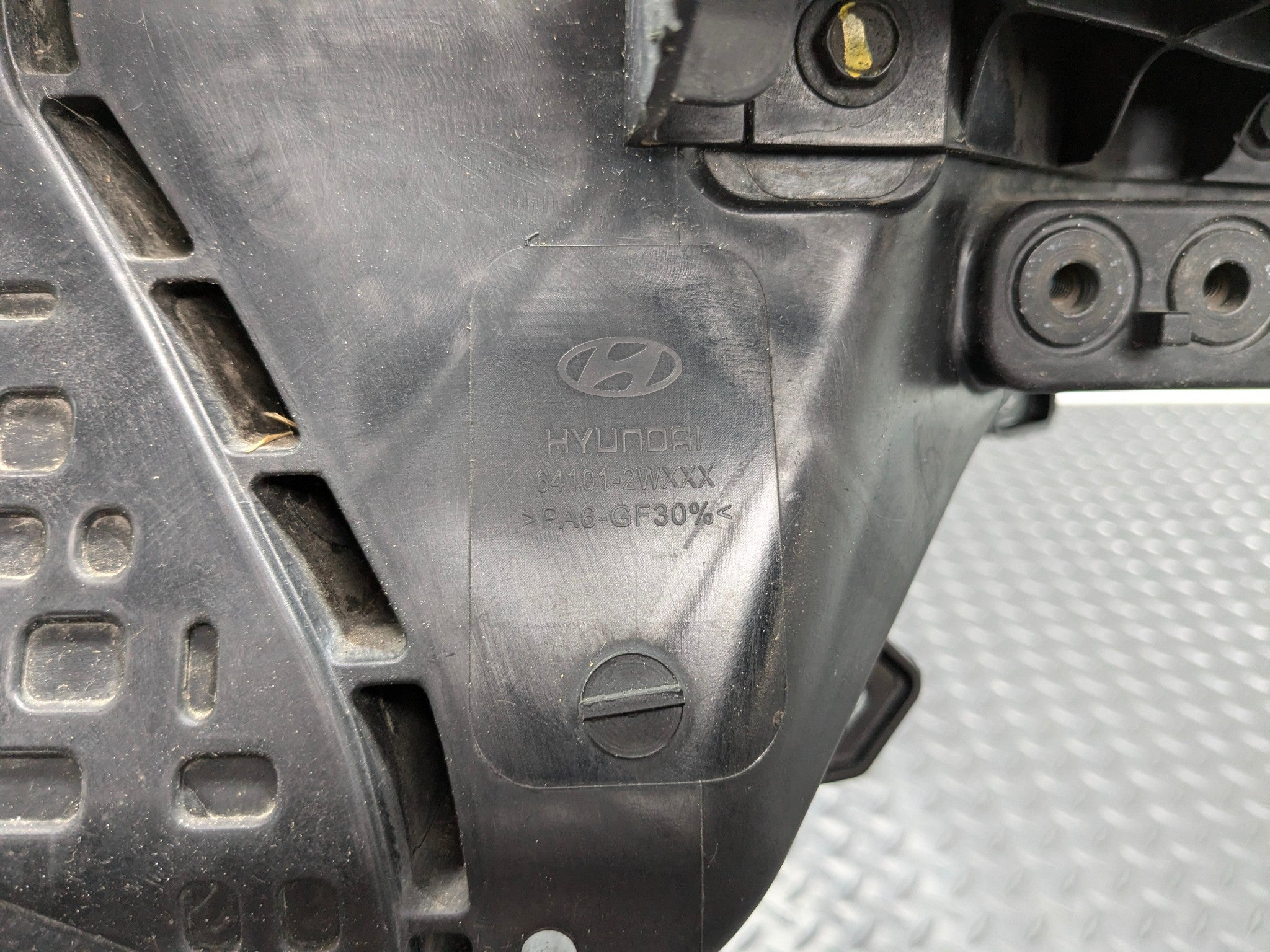2013 - 2019 OEM HYUNDAI SANTA FE LOWER RADIATOR SUPPORT CARRIER ASSEMBLY