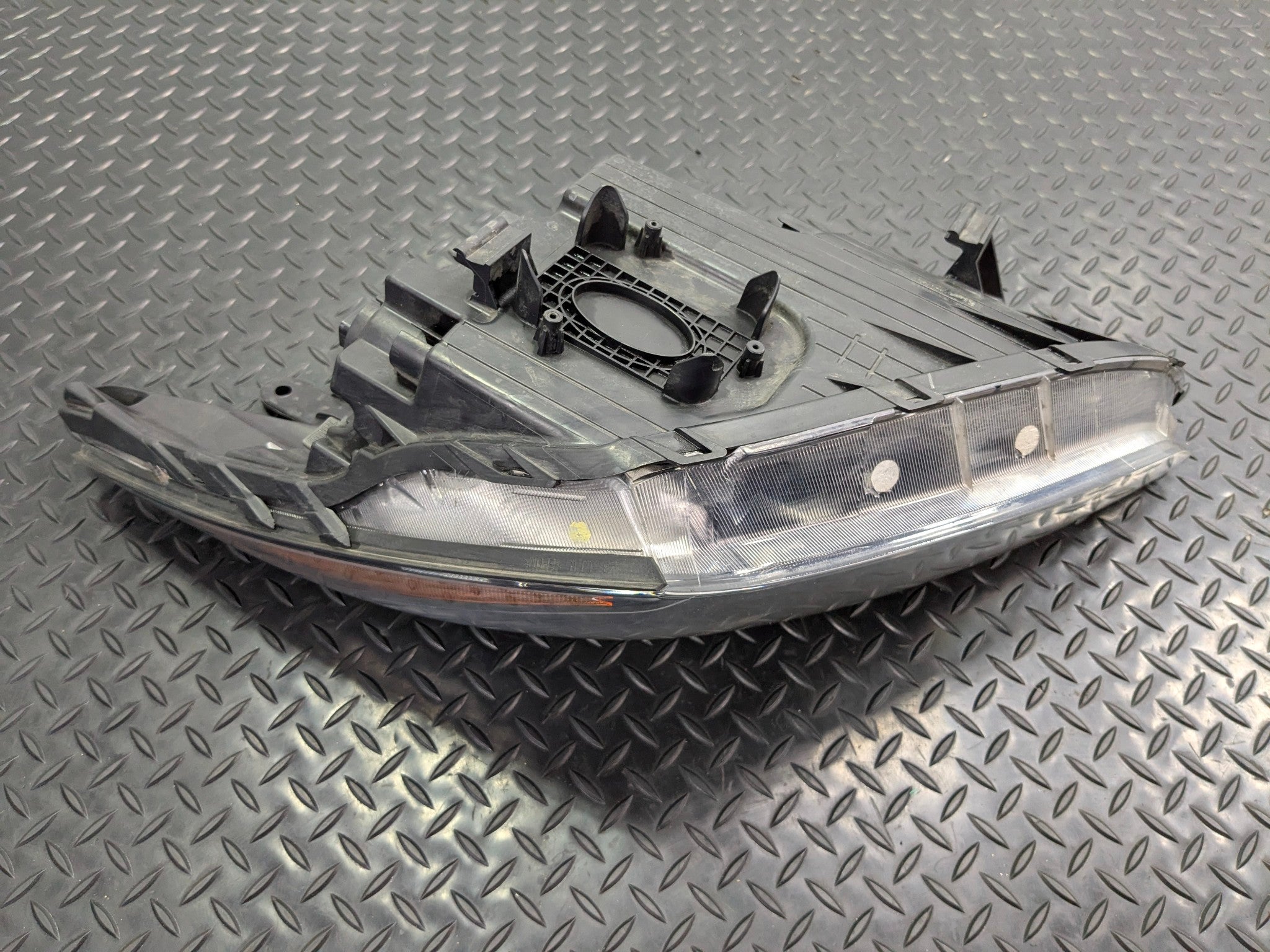 2013 - 2019 OEM HYUNDAI SANTA FE FRONT LEFT DRIVER SIDE HEADLAMP ASSEMBLY