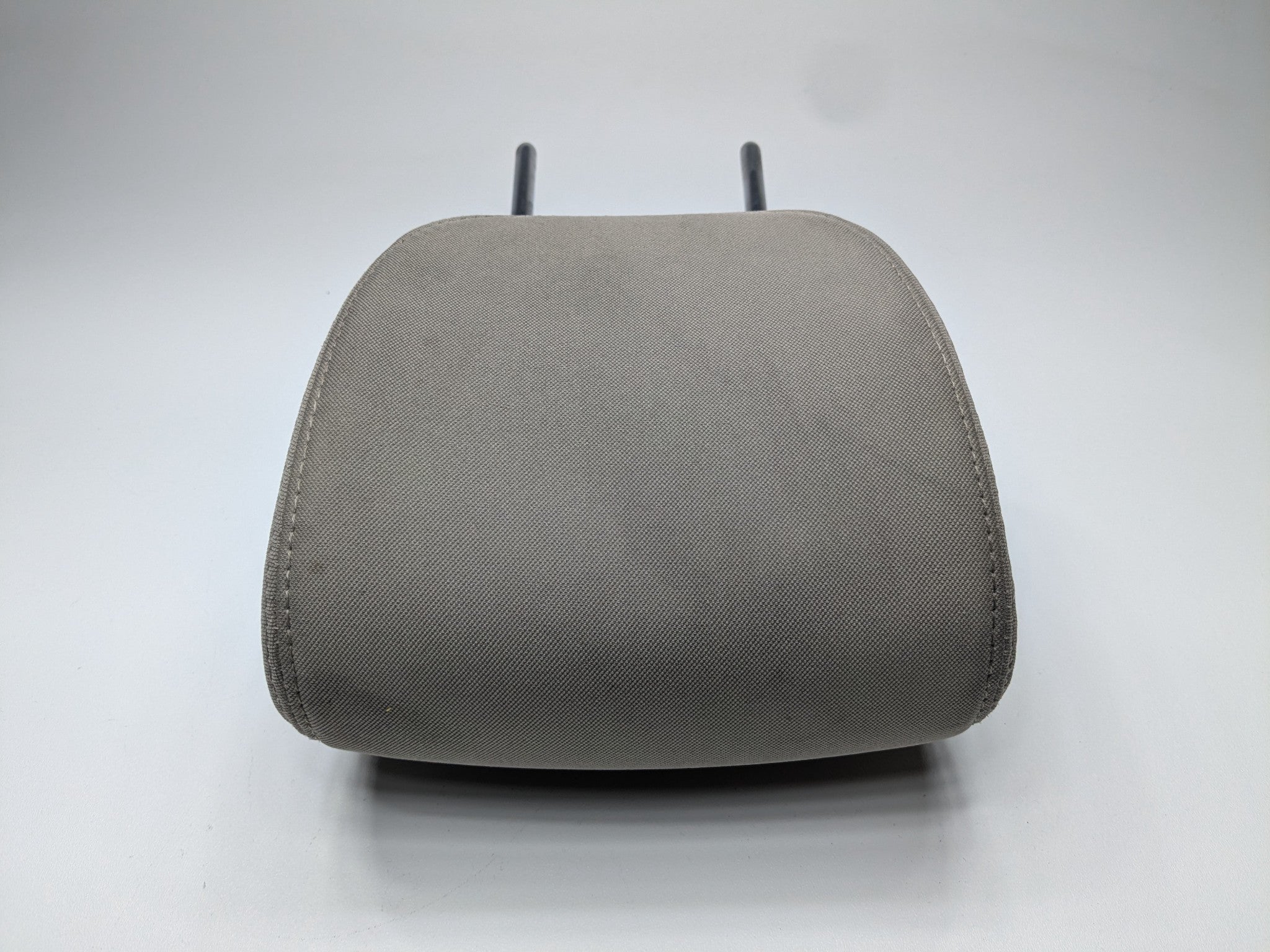 2013 - 2019 OEM HYUNDAI SANTA FE FRONT RIGHT PASSENGER SIDE HEADREST CLOTH GRAY