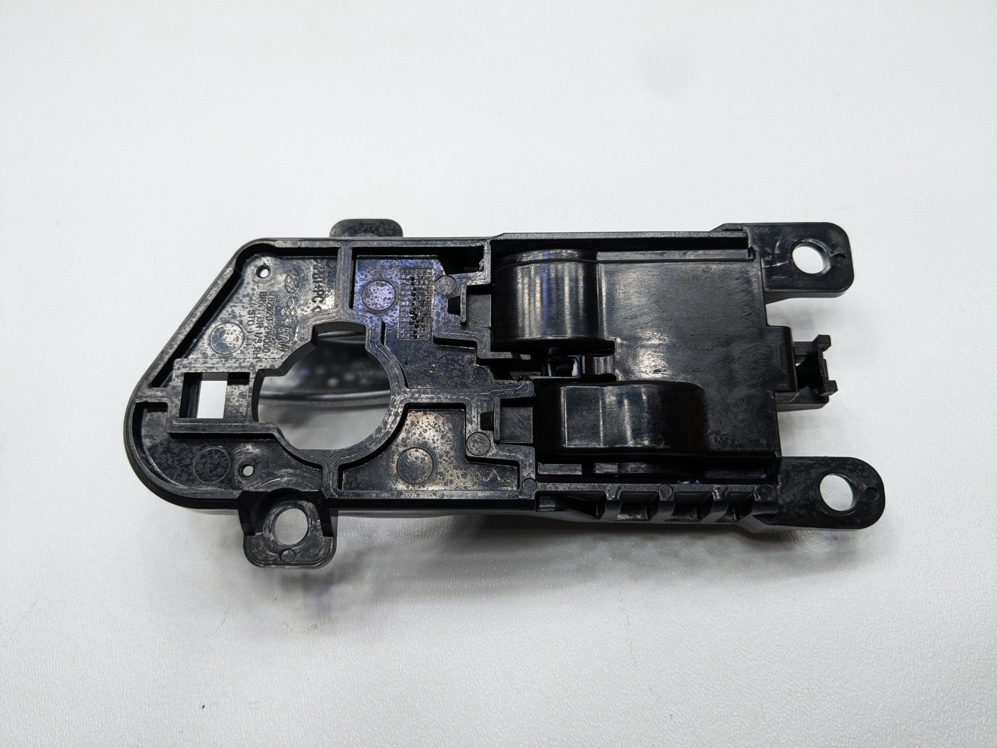 2013 - 2019 OEM HYUNDAI SANTA FE REAR RIGHT PASSENGER SIDE INTERIOR DOOR HANDLE