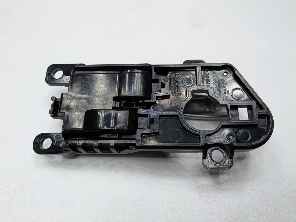 2013 - 2019 OEM HYUNDAI SANTA FE REAR LEFT DRIVER SIDE INTERIOR DOOR HANDLE