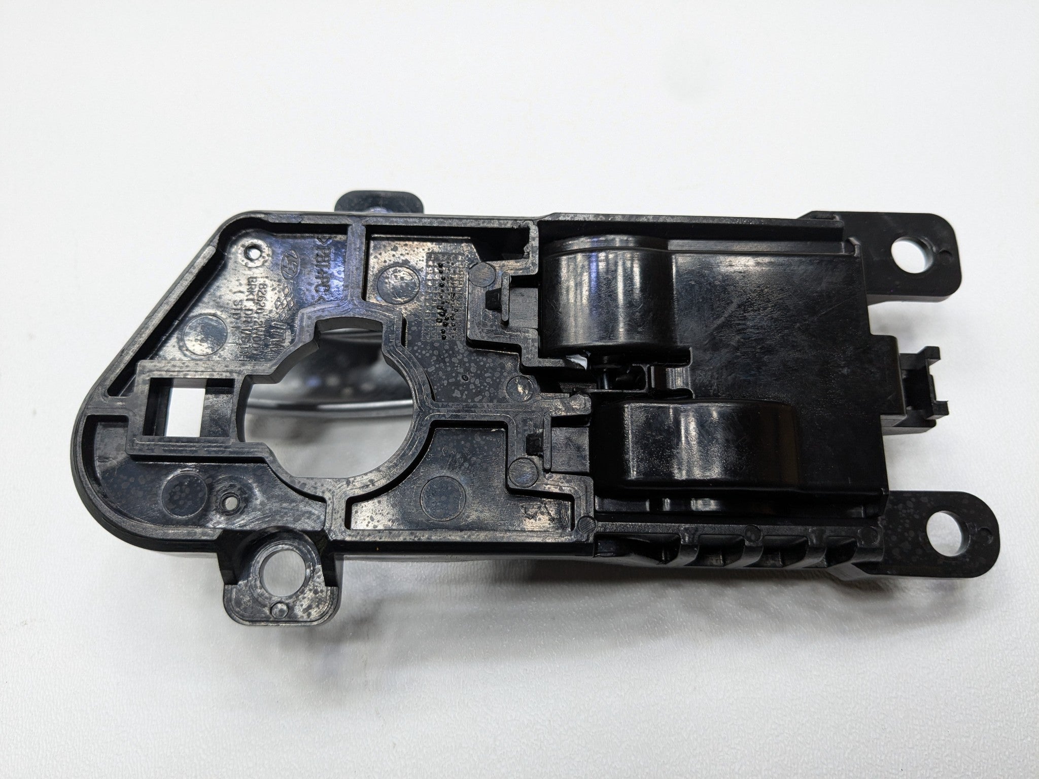 2013 - 2019 OEM HYUNDAI SANTA FE FRONT RIGHT PASSENGER SIDE INTERIOR DOOR HANDLE