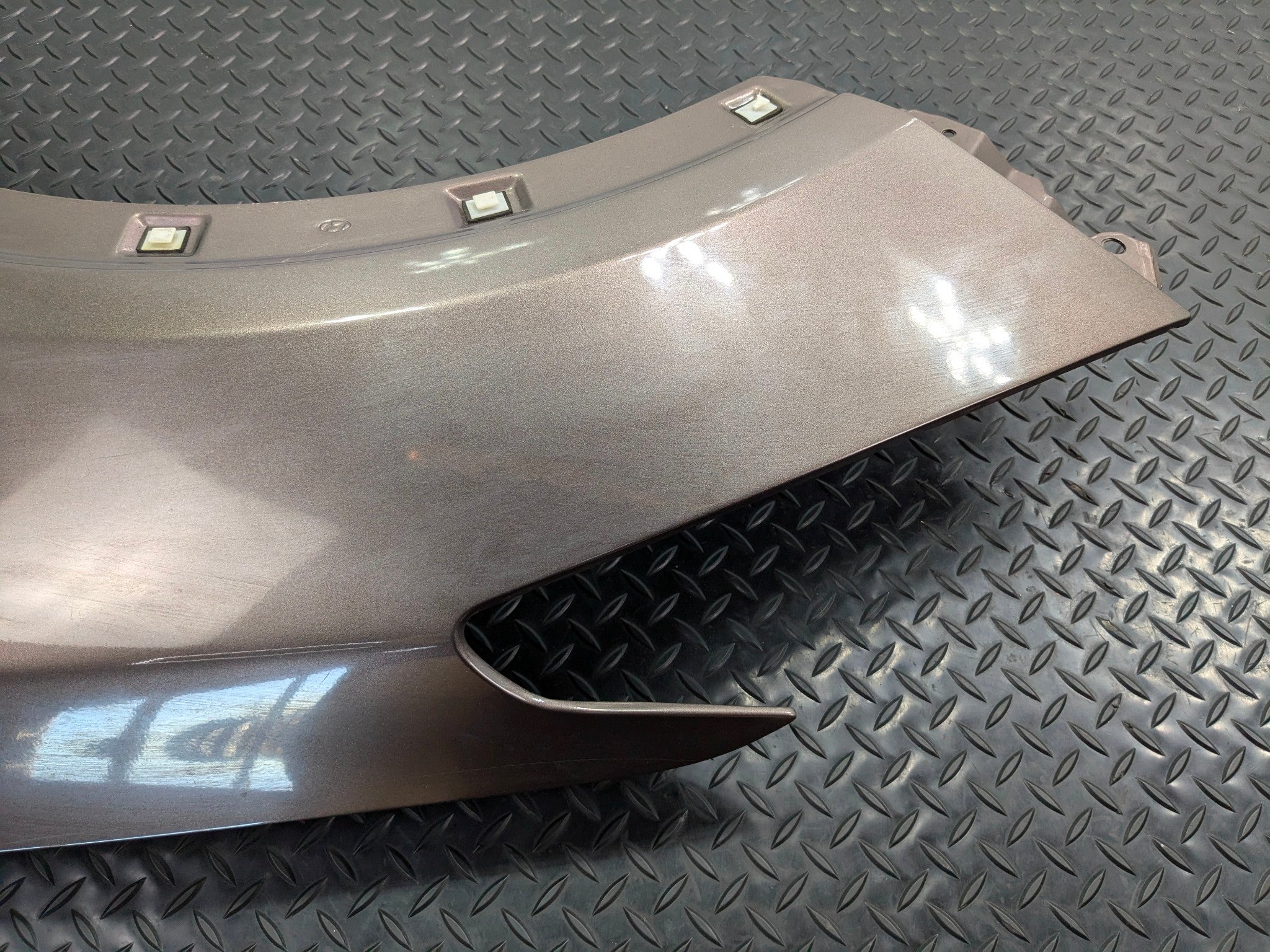 2013 - 2019 OEM HYUNDAI SANTA FE FRONT LEFT DRIVER SIDE FENDER COVER PANEL