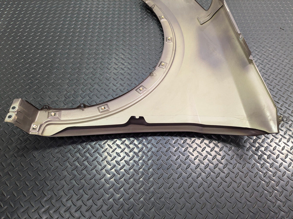 2013 - 2019 OEM HYUNDAI SANTA FE FRONT RIGHT PASSENGER SIDE FENDER COVER PANEL